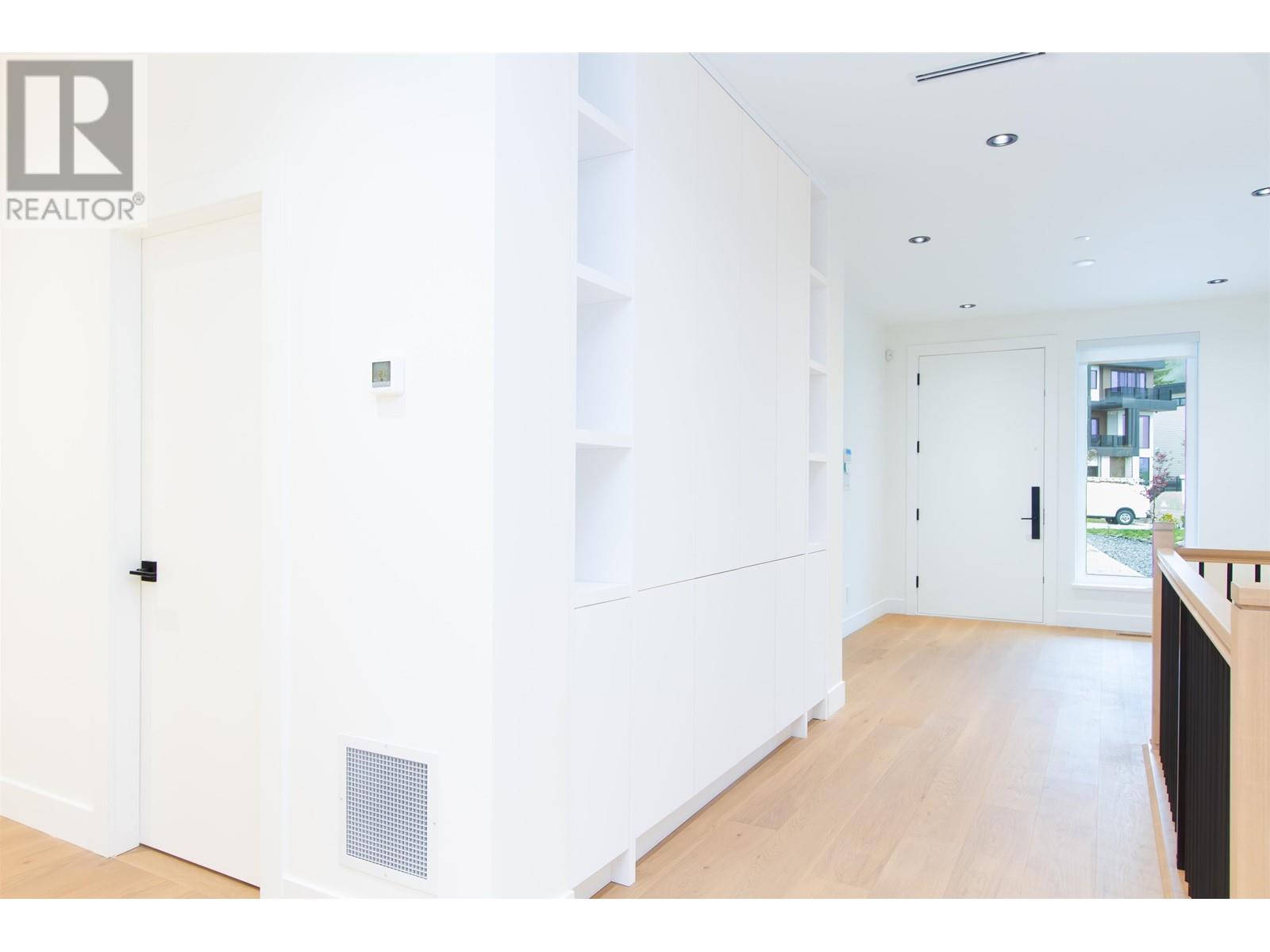 Property at 39 3385 MAMQUAM ROAD image 2
