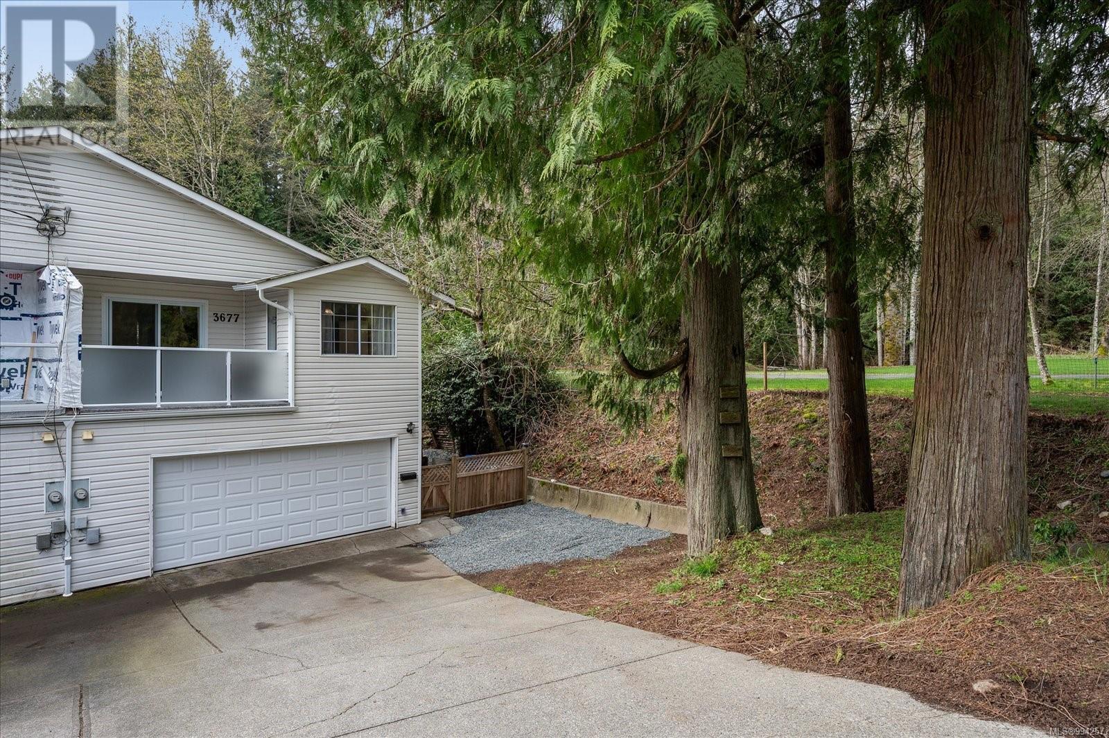 Property at 3677 Ross Rd image 1