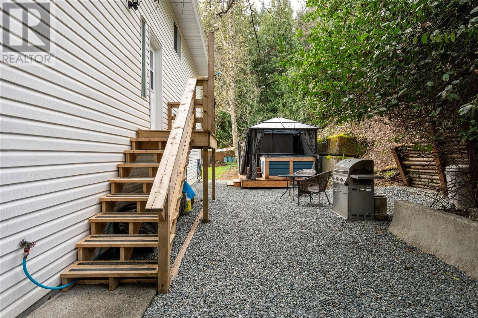 Property at 3677 Ross Rd image 3