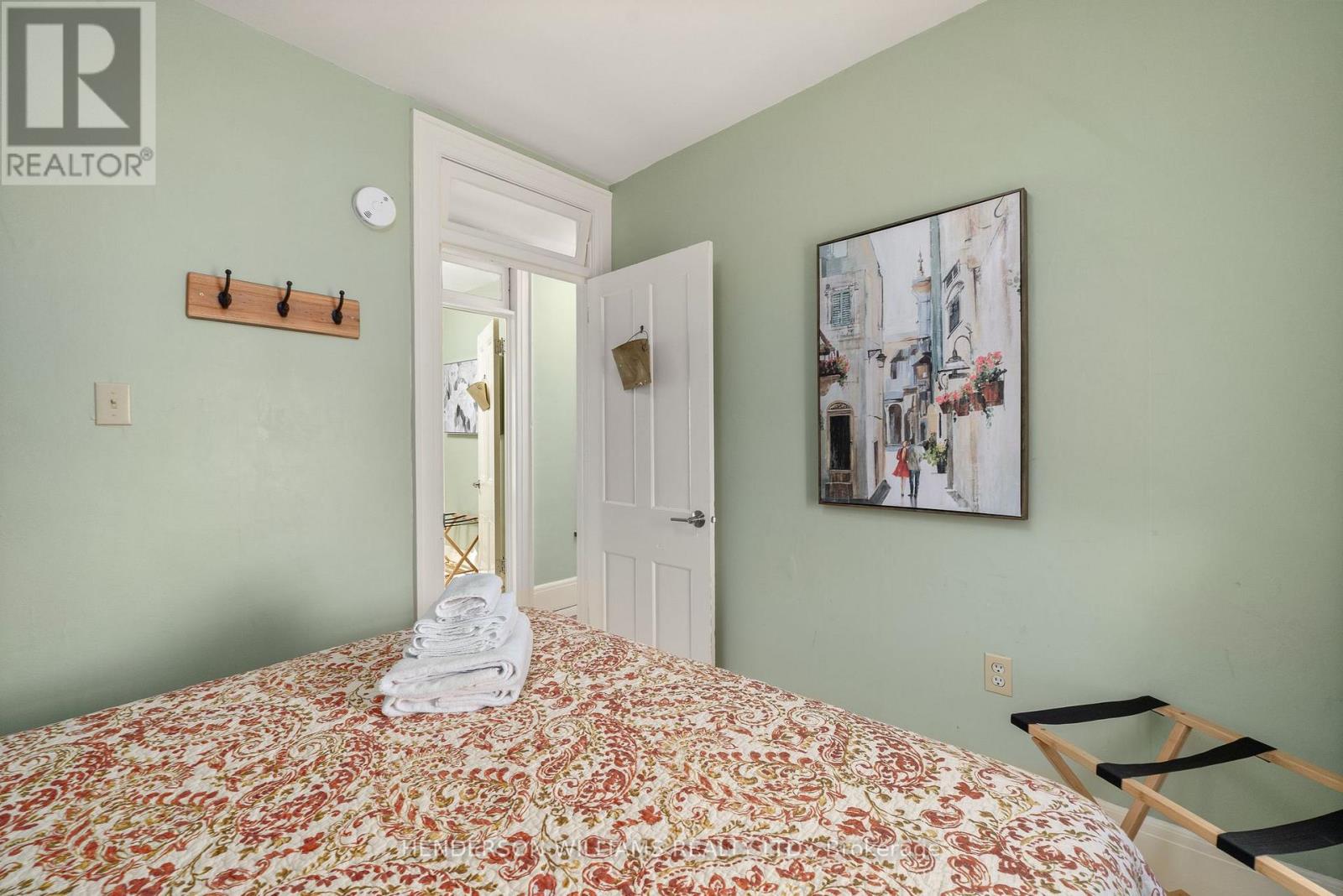 1 Lake Street E, Prince Edward County, Ontario  K0K 2T0 - Photo 22 - X12063314