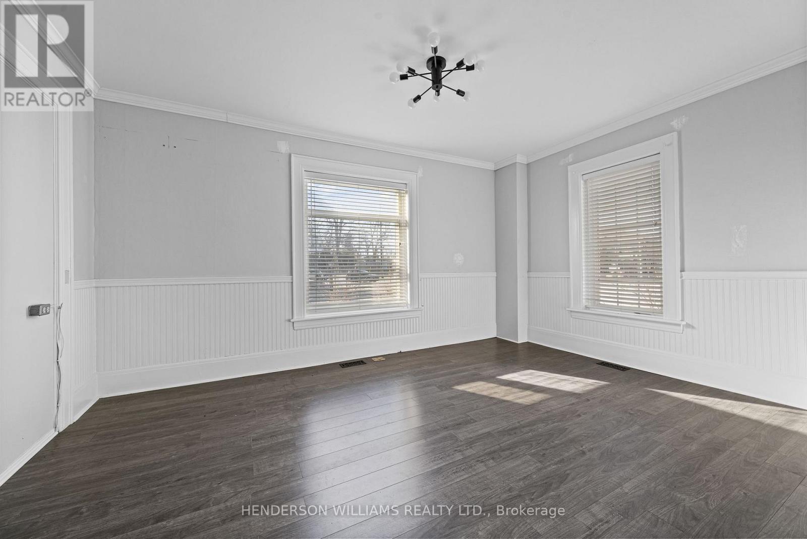 1 Lake Street E, Prince Edward County, Ontario  K0K 2T0 - Photo 34 - X12063314