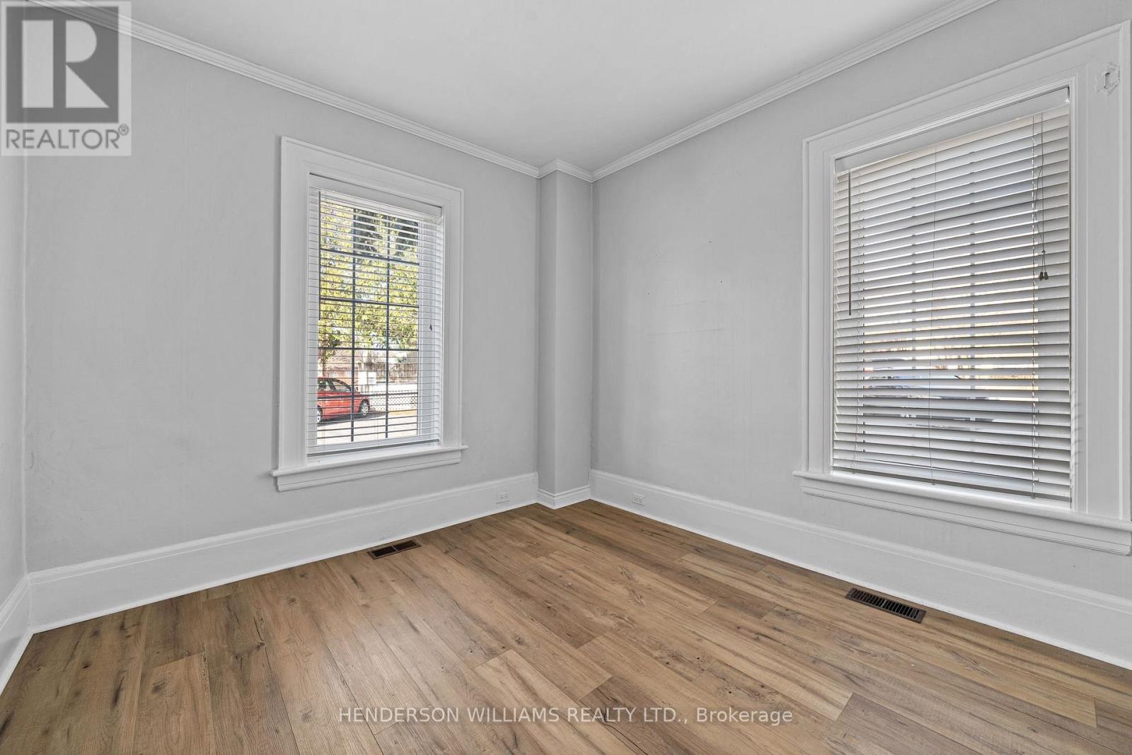 1 Lake Street E, Prince Edward County, Ontario  K0K 2T0 - Photo 35 - X12063314