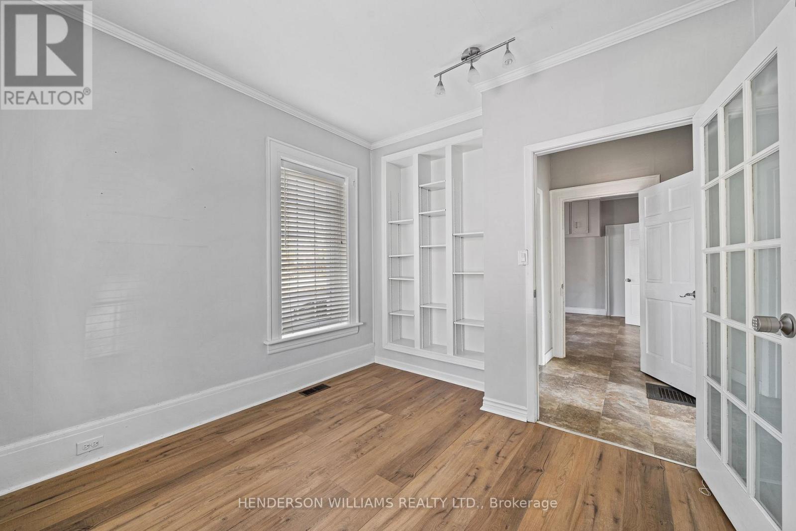 1 Lake Street E, Prince Edward County, Ontario  K0K 2T0 - Photo 36 - X12063314
