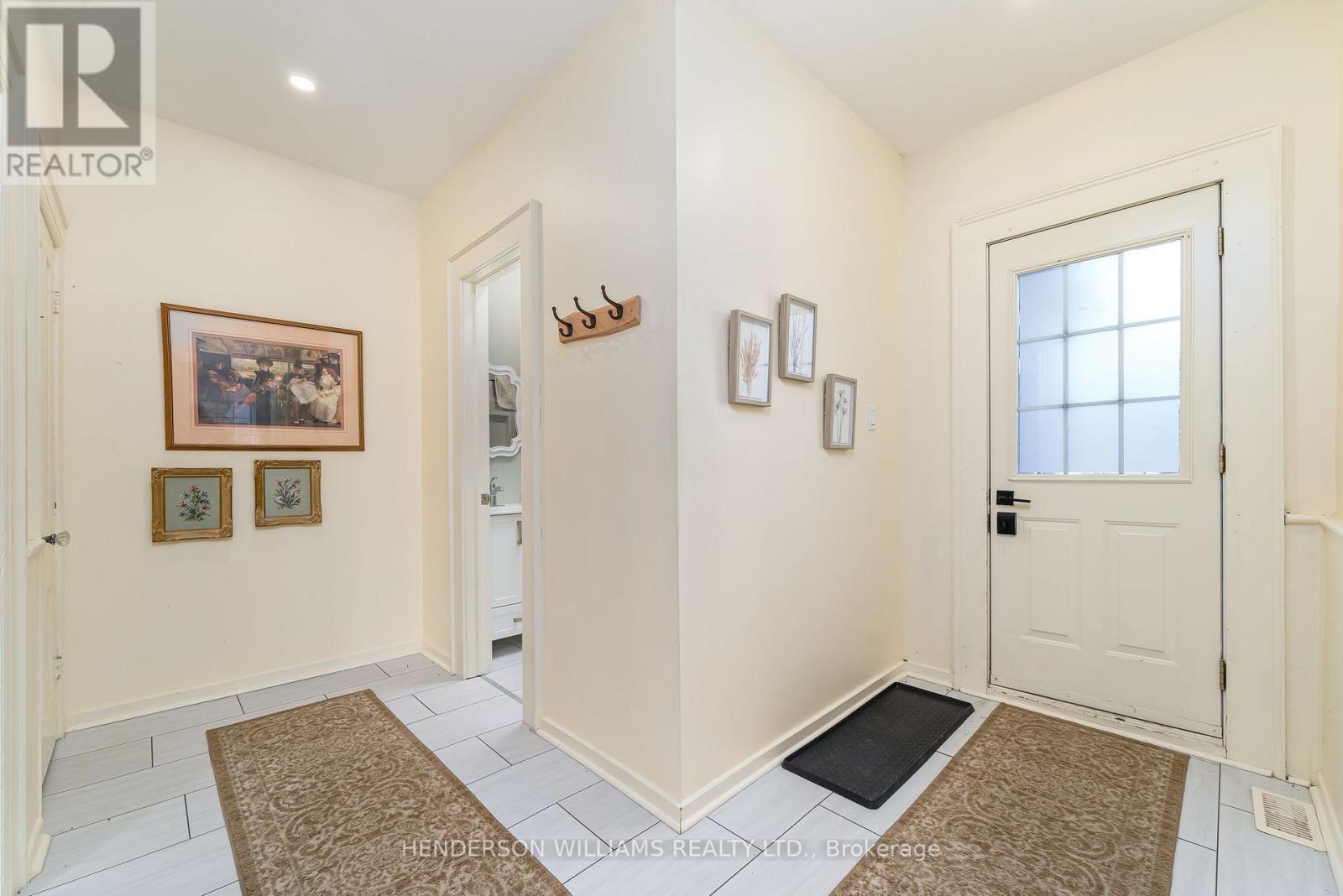 1 Lake Street E, Prince Edward County, Ontario  K0K 2T0 - Photo 4 - X12063314