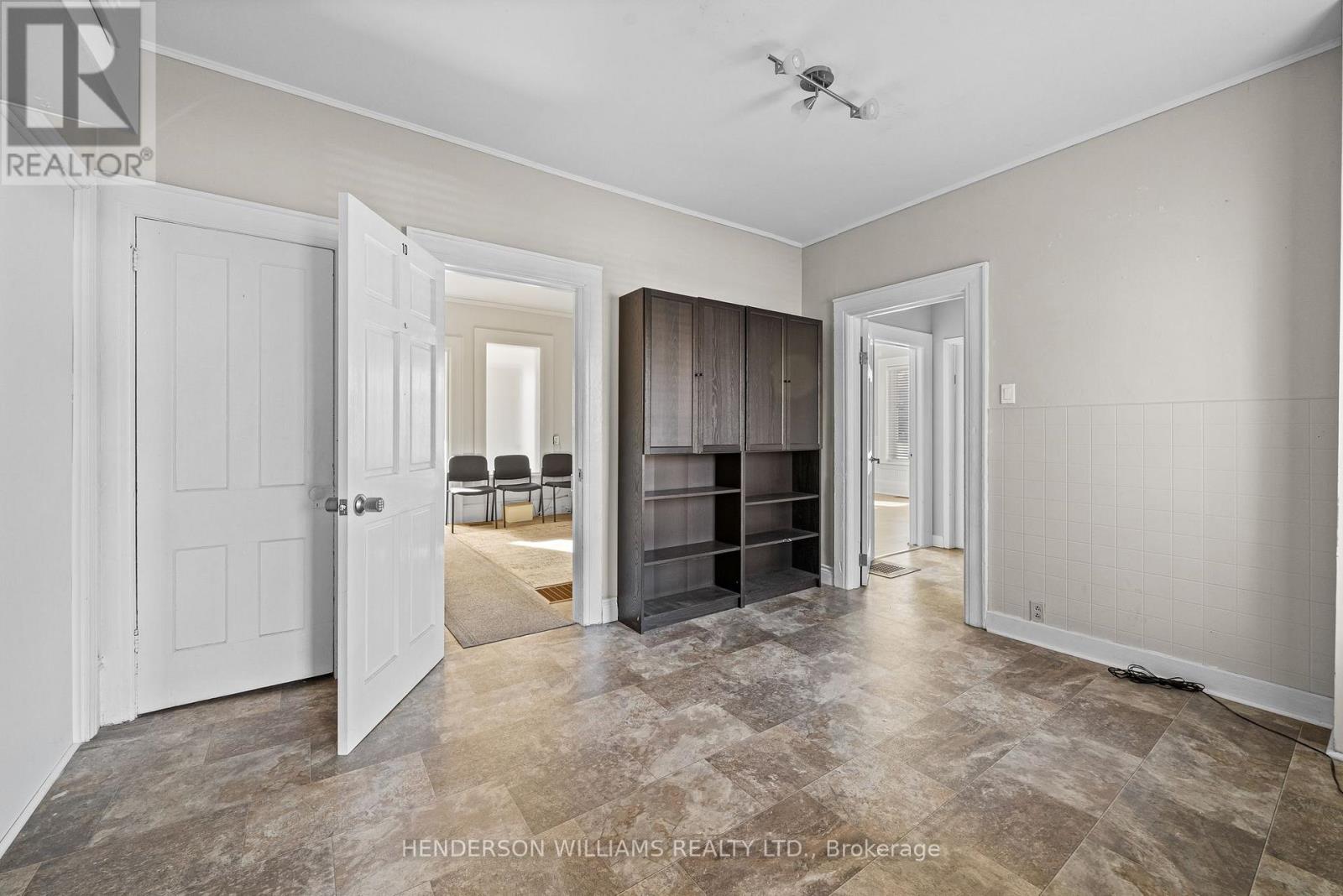 1 Lake Street E, Prince Edward County, Ontario  K0K 2T0 - Photo 41 - X12063314