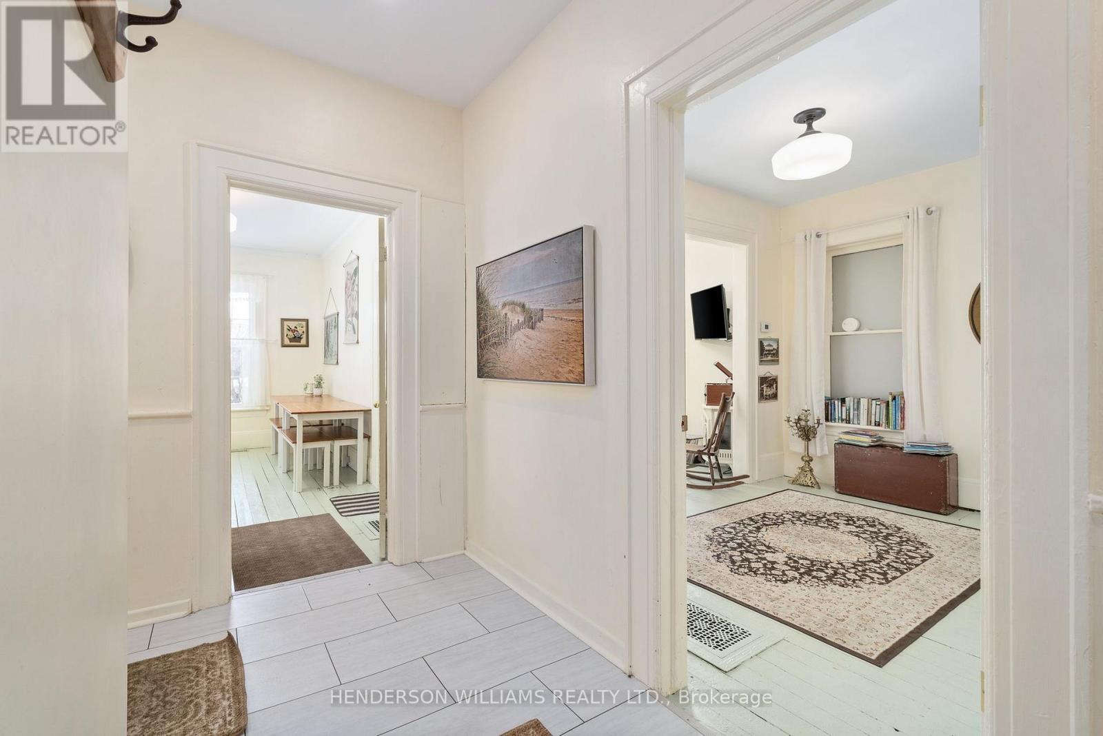 1 Lake Street E, Prince Edward County, Ontario  K0K 2T0 - Photo 5 - X12063314