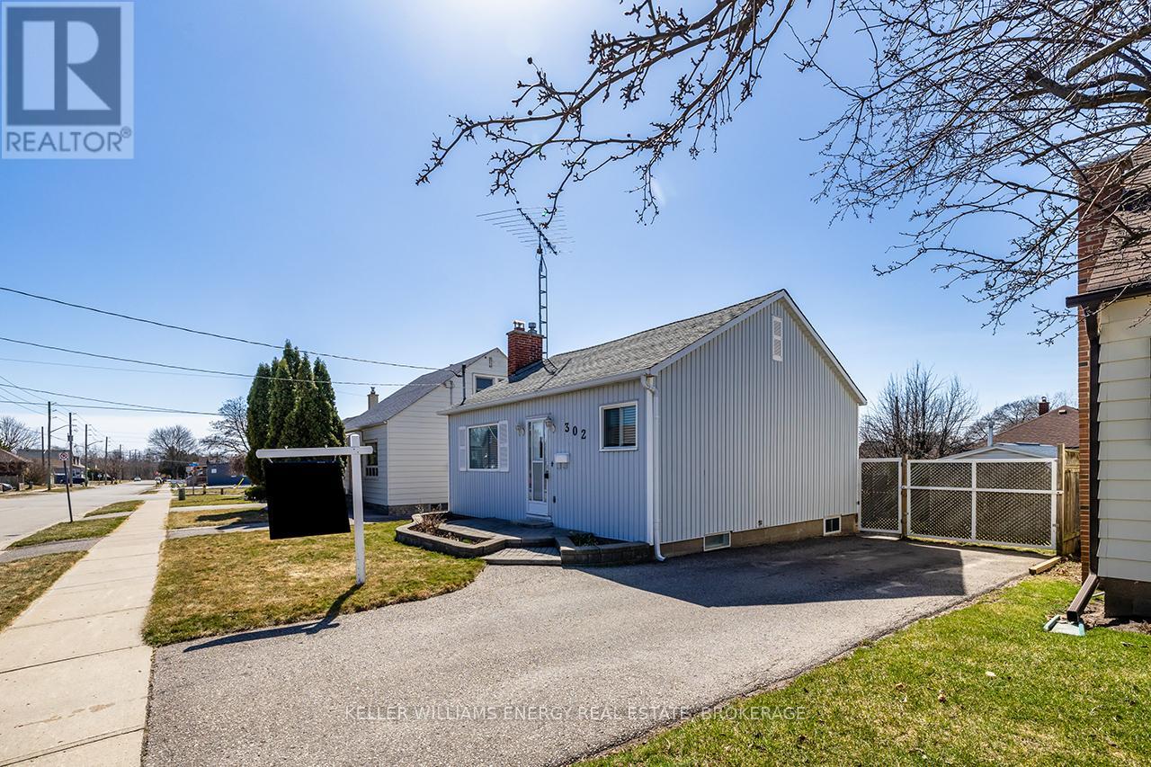 Property at 302 DREW STREET image 3