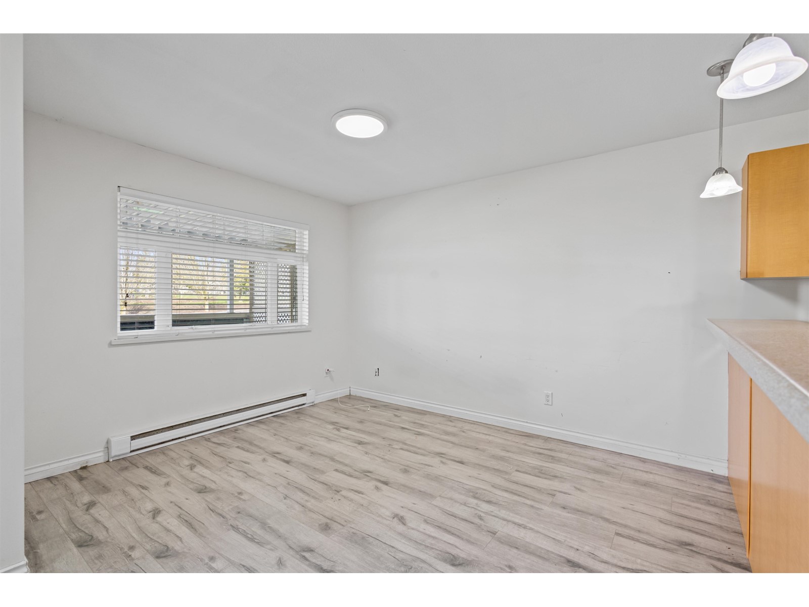 201 30519 Blueridge Drive, Abbotsford, British Columbia  V2T 0B1 - Photo 12 - R2986009
