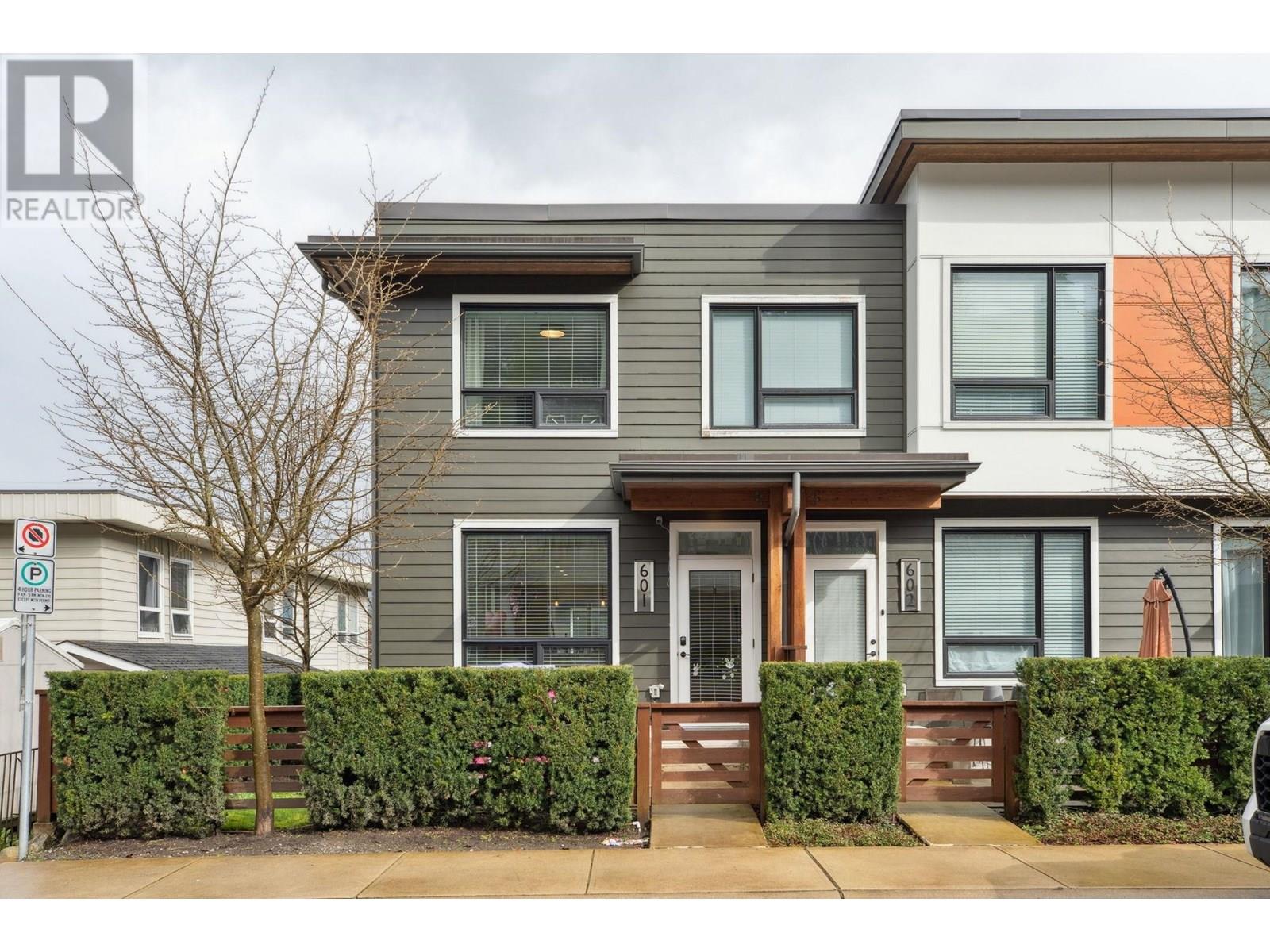 601 3021 St George Street, Port Moody, British Columbia  V3H 0K3 - Photo 6 - R2985930