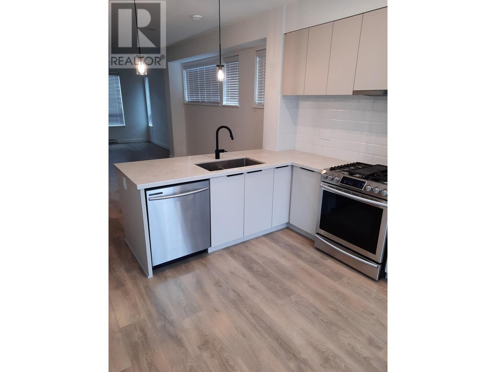 601 3021 St George Street, Port Moody, British Columbia  V3H 0K3 - Photo 13 - R2985930