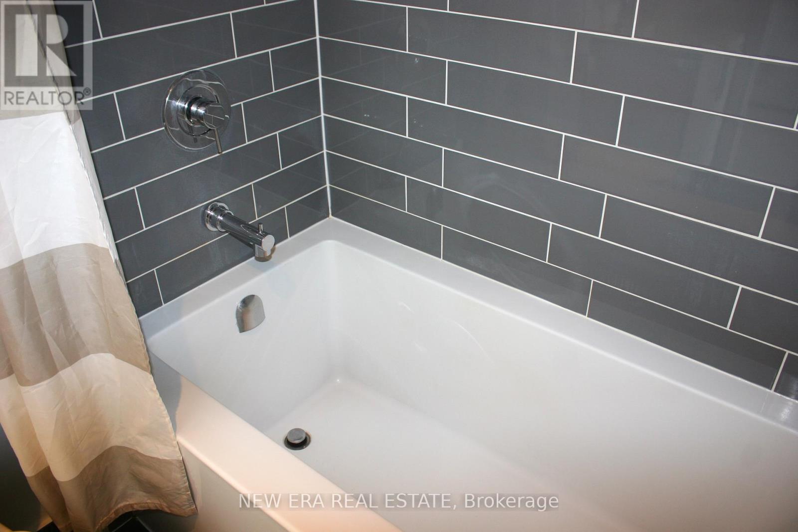 512 - 55 Speers Road, Oakville, Ontario  L6K 0H9 - Photo 20 - W11986891