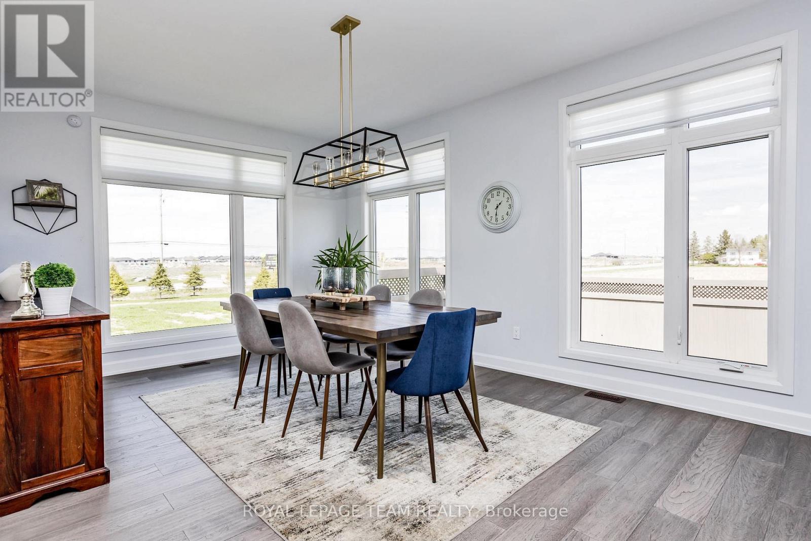 5758 Fernbank Road, Ottawa, Ontario  K2S 1B6 - Photo 12 - X12063432