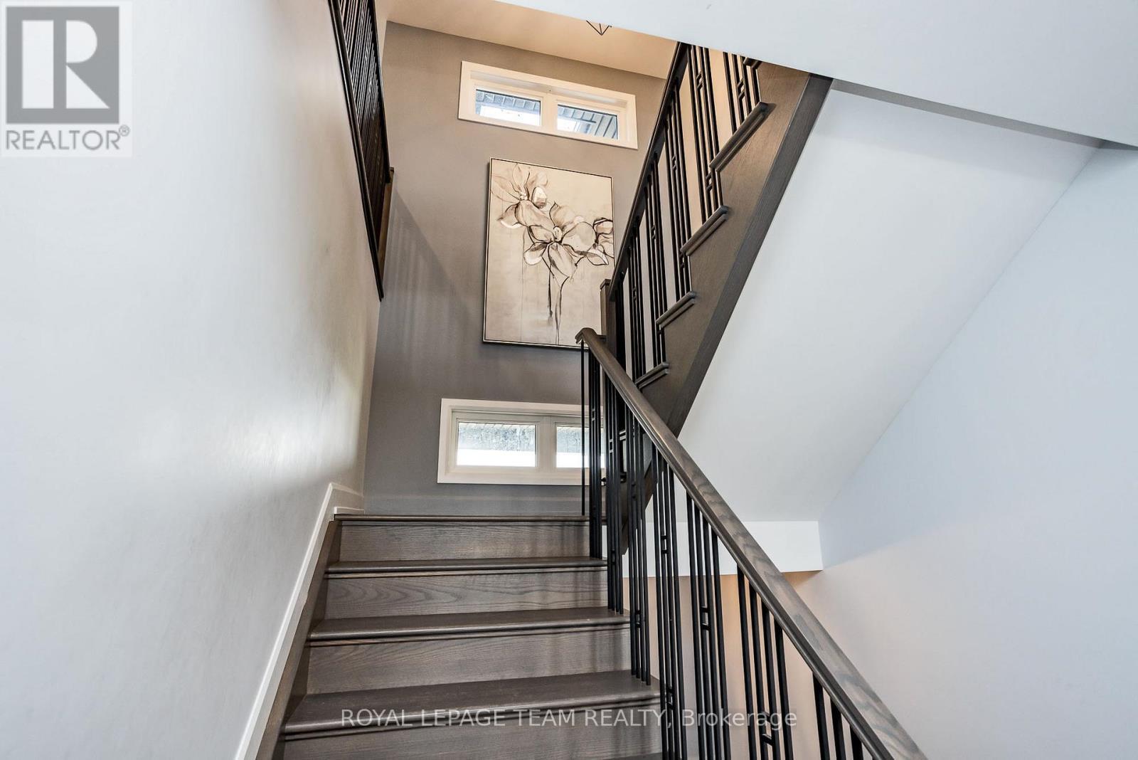 5758 Fernbank Road, Ottawa, Ontario  K2S 1B6 - Photo 14 - X12063432