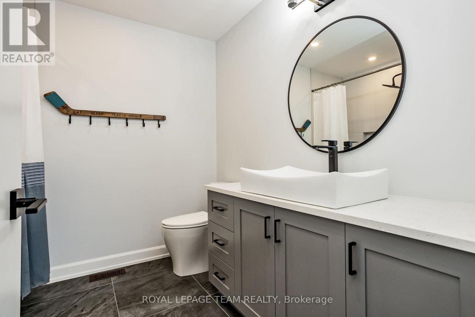 5758 Fernbank Road, Ottawa, Ontario  K2S 1B6 - Photo 27 - X12063432