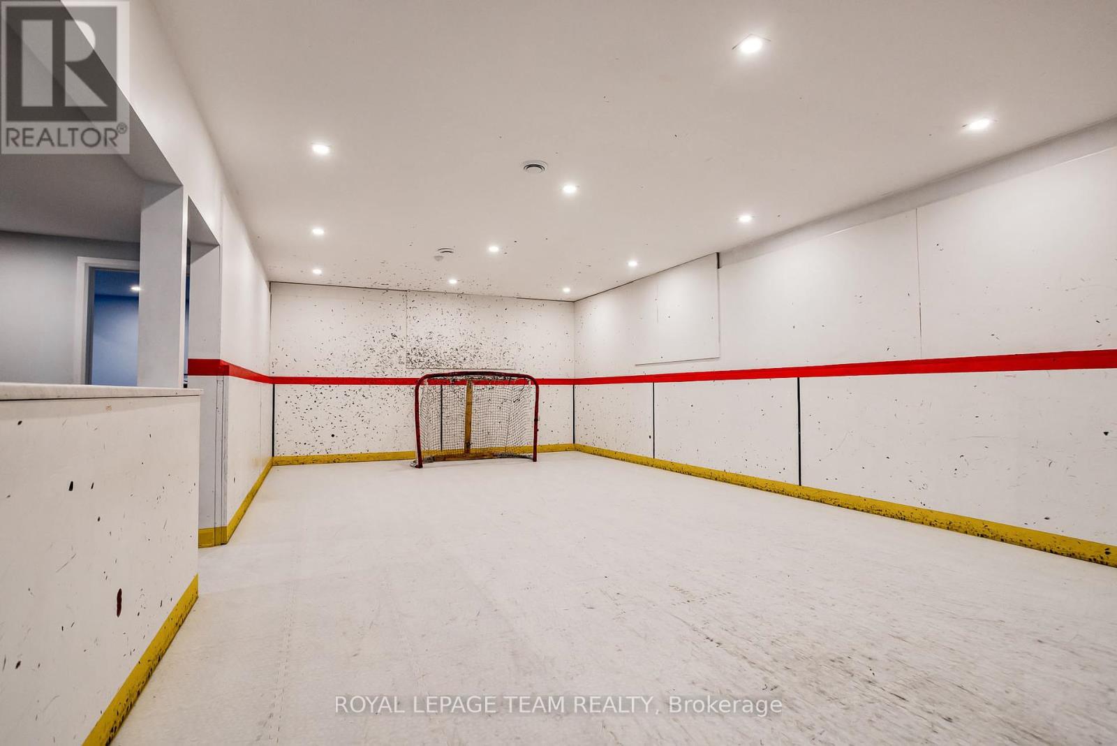 5758 Fernbank Road, Ottawa, Ontario  K2S 1B6 - Photo 31 - X12063432