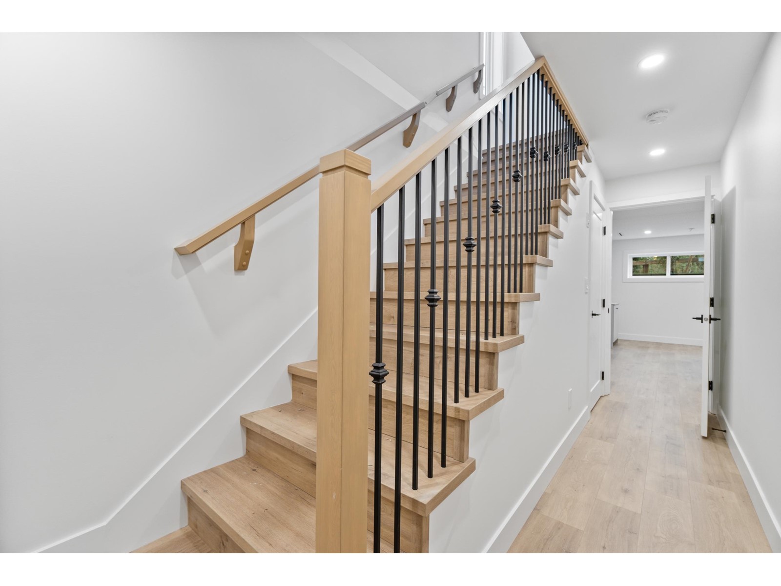 7538 205a Street, Langley, British Columbia  V2Y 1V5 - Photo 12 - R2985661