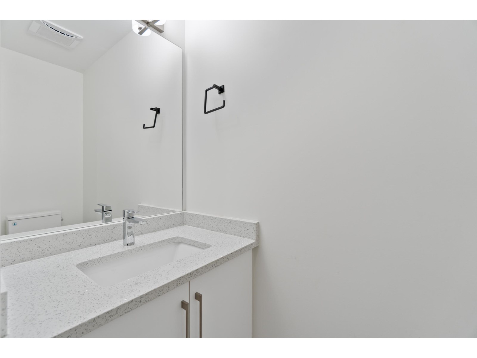 7538 205a Street, Langley, British Columbia  V2Y 1V5 - Photo 13 - R2985661