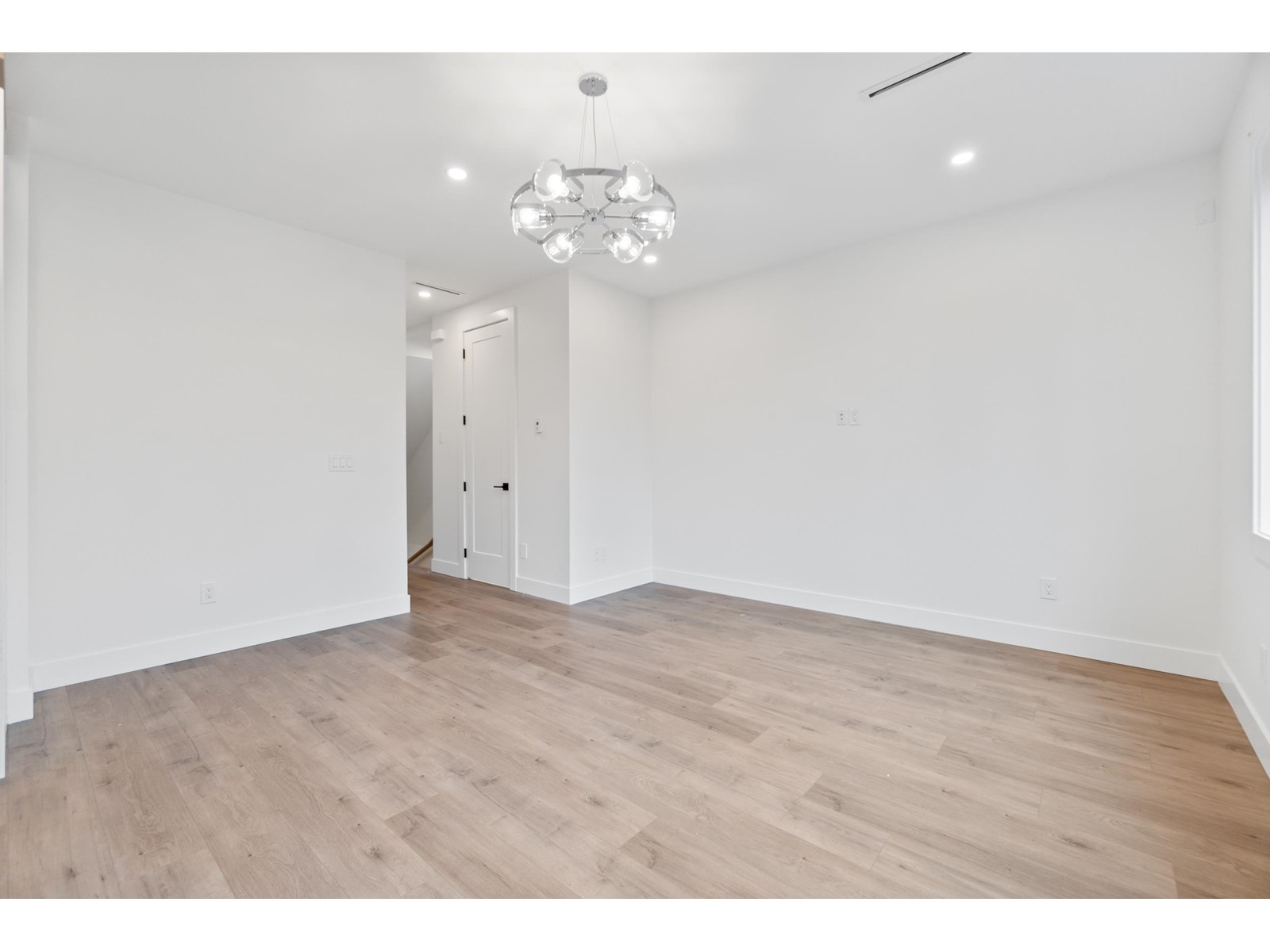 7538 205a Street, Langley, British Columbia  V2Y 1V5 - Photo 7 - R2985661
