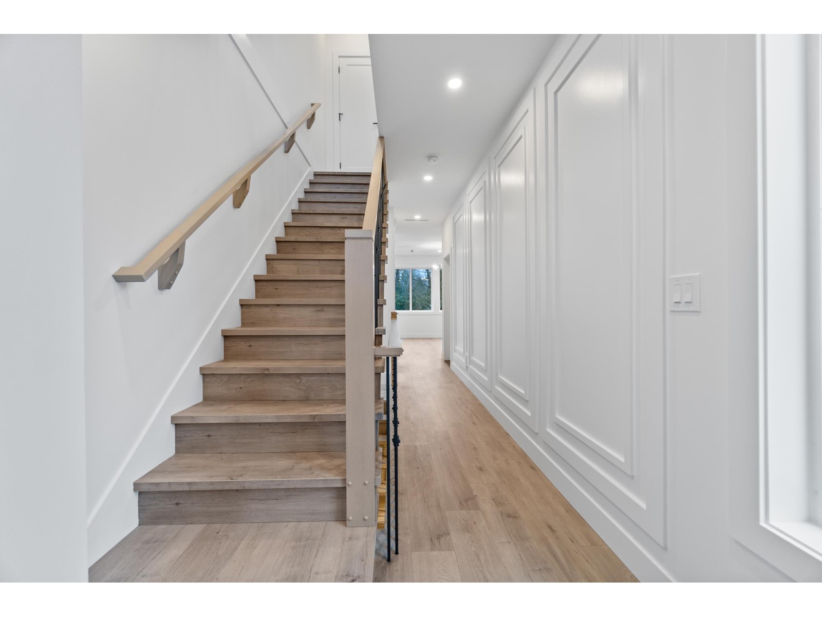 7538 205a Street, Langley, British Columbia  V2Y 1V5 - Photo 4 - R2985661