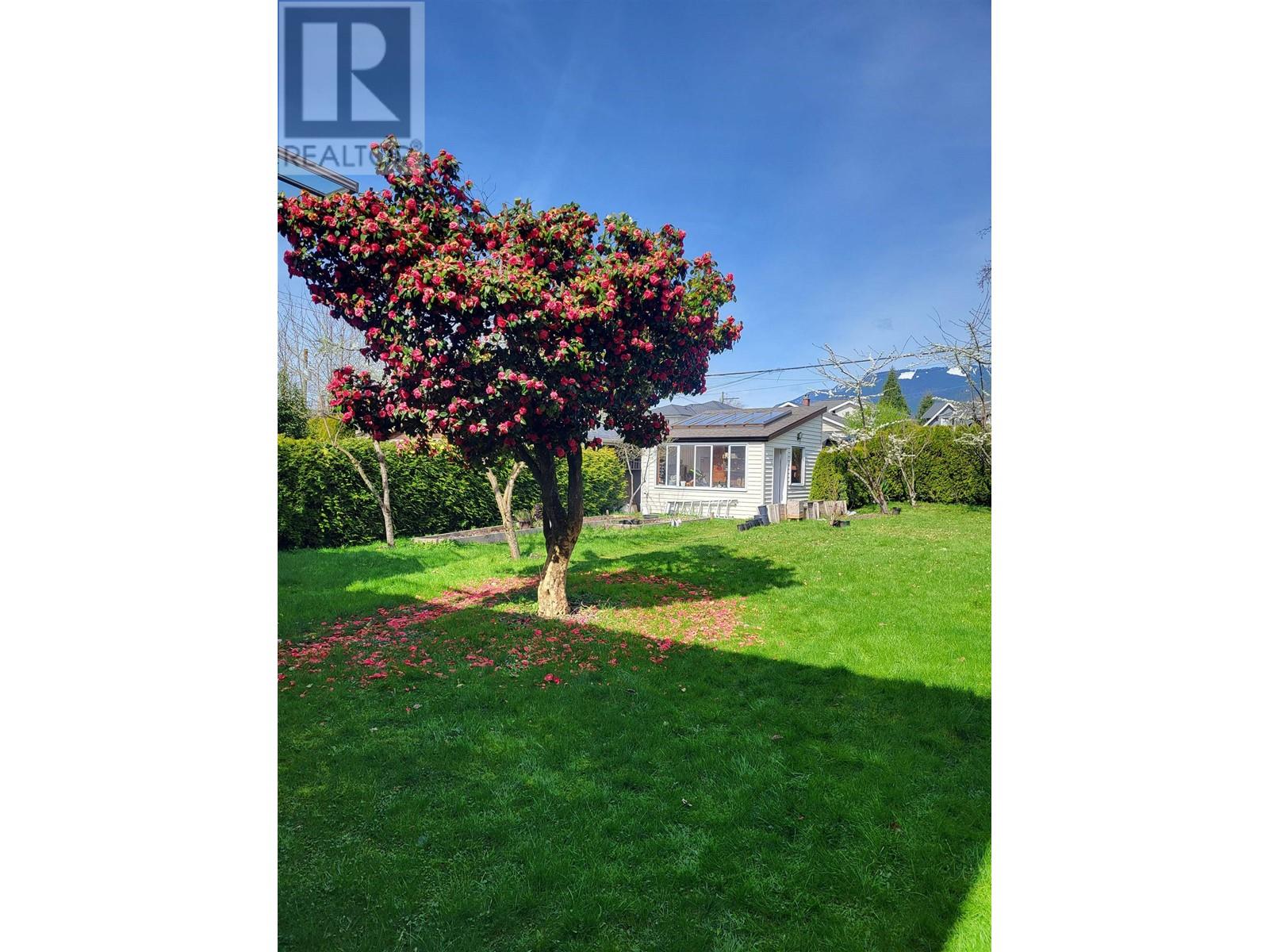 628 E 9th Street, North Vancouver, British Columbia  V7L 2B7 - Photo 28 - R2967712