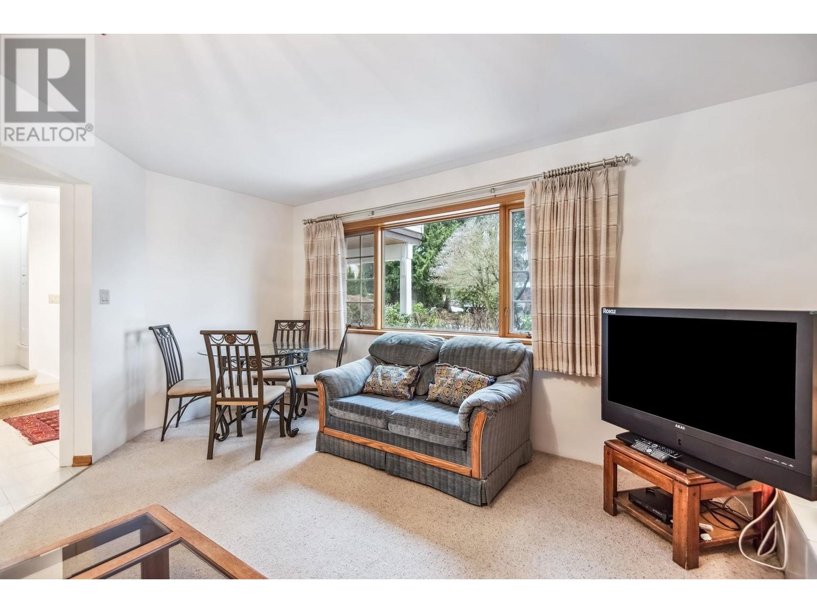 628 E 9th Street, North Vancouver, British Columbia  V7L 2B7 - Photo 21 - R2967712