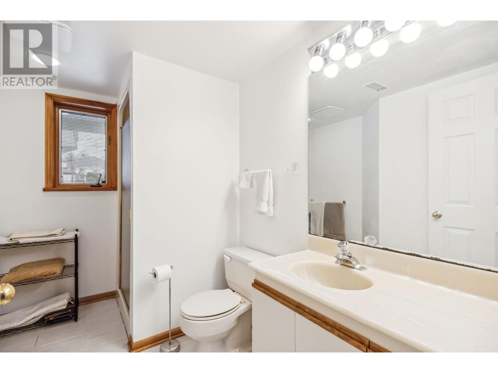 628 E 9th Street, North Vancouver, British Columbia  V7L 2B7 - Photo 25 - R2967712