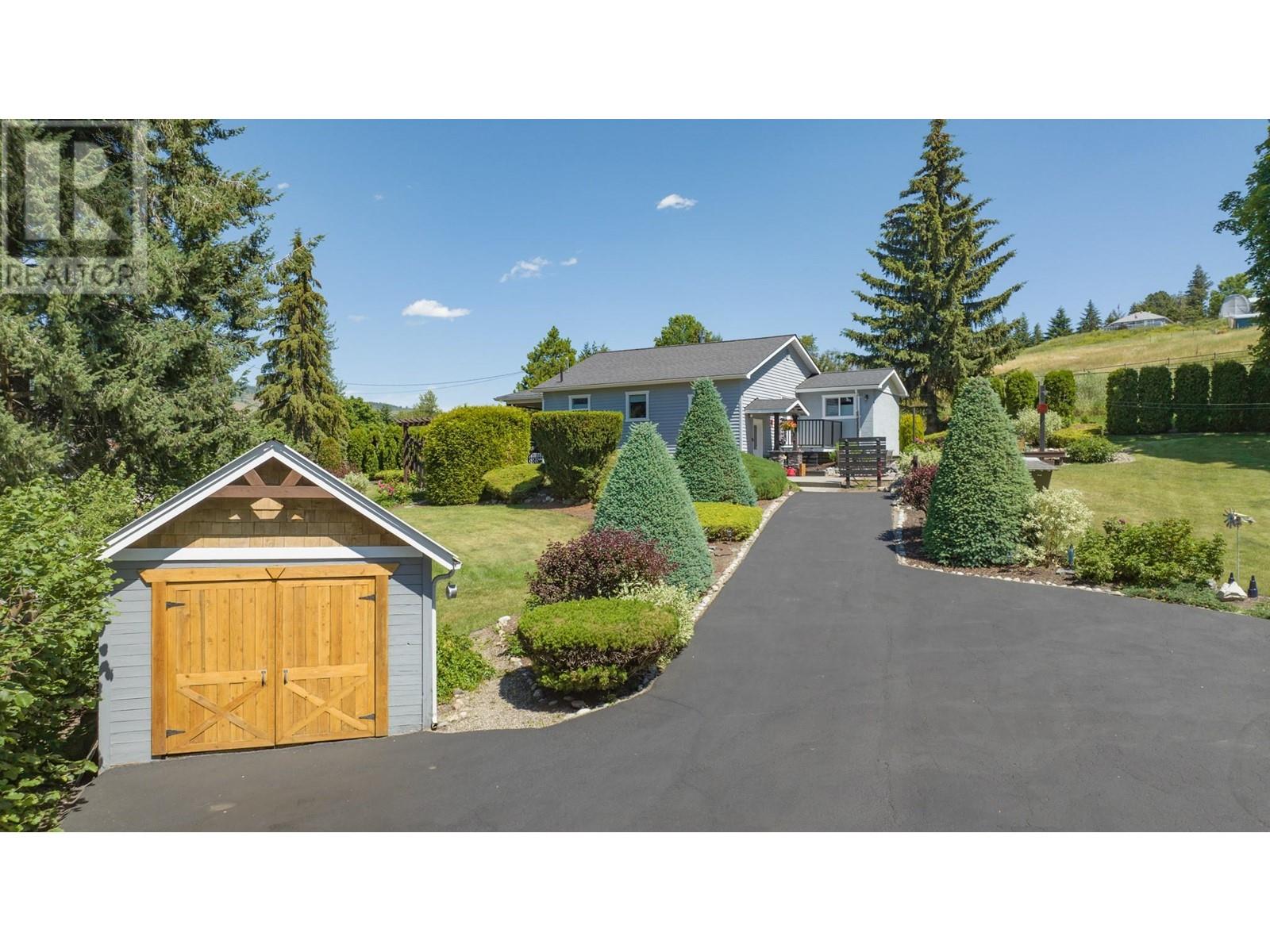 5648 Learmouth Road, Coldstream, British Columbia