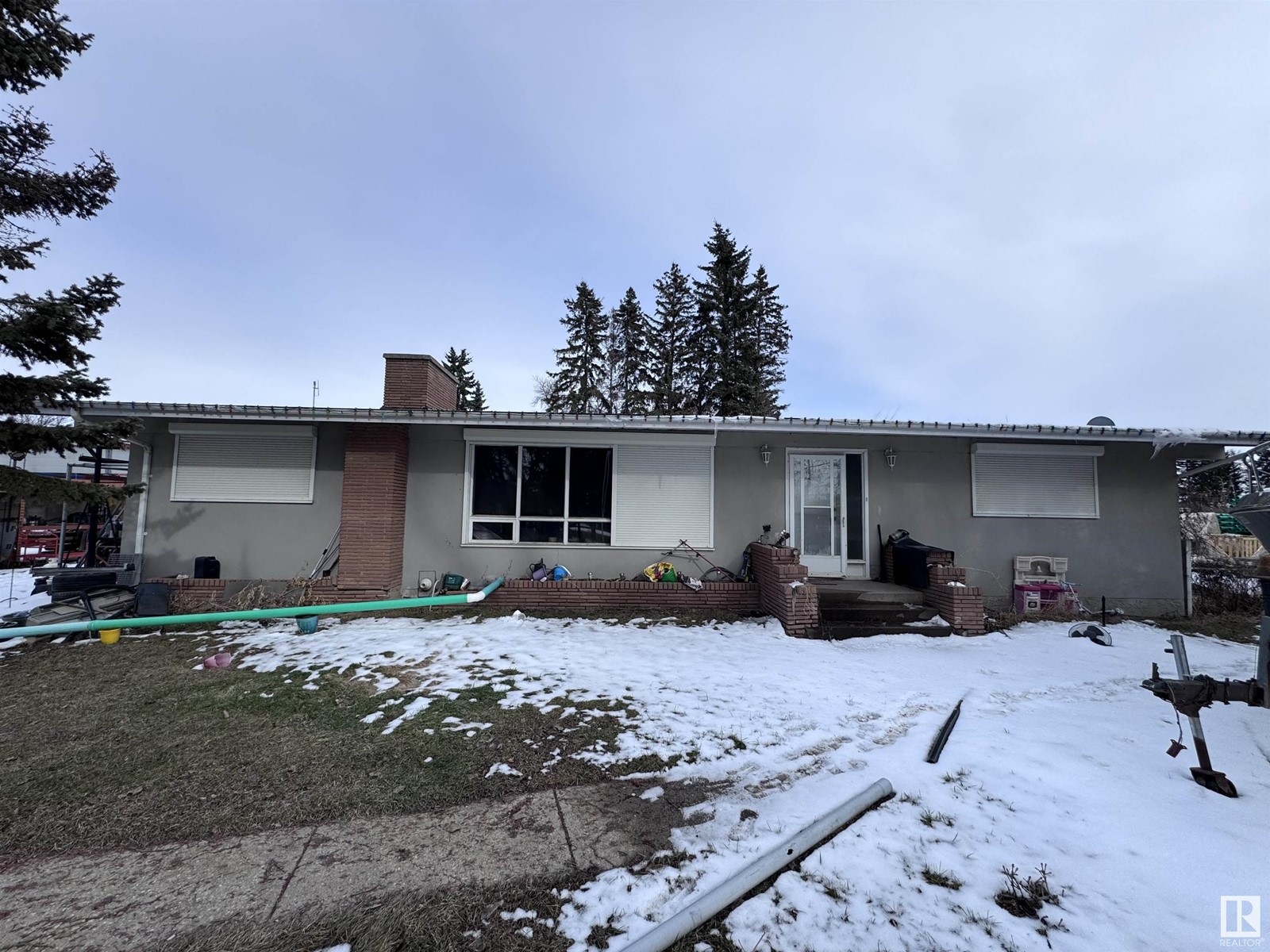 Property at 6611 8 ST NW image 5