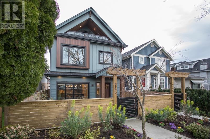 743 E 39th Avenue, Vancouver, British Columbia  V5W 1K5 - Photo 2 - R2984114