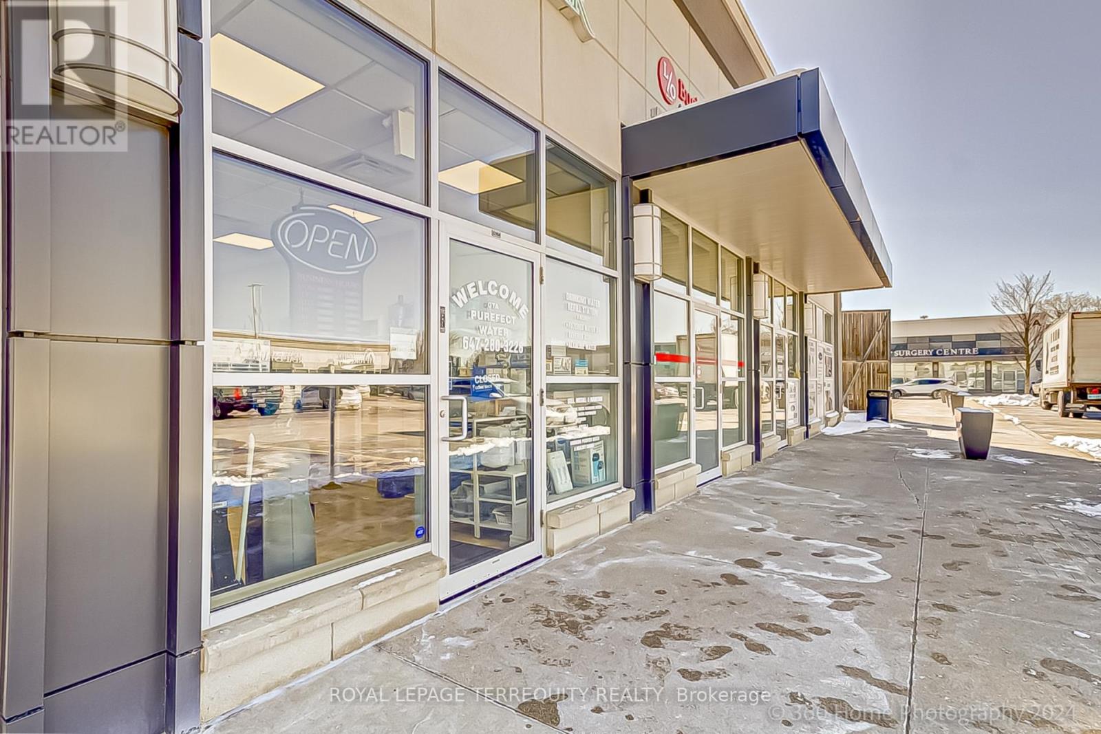 C104 - 10 Mallard Road, Toronto, Ontario  M3B 0A7 - Photo 3 - C12063362