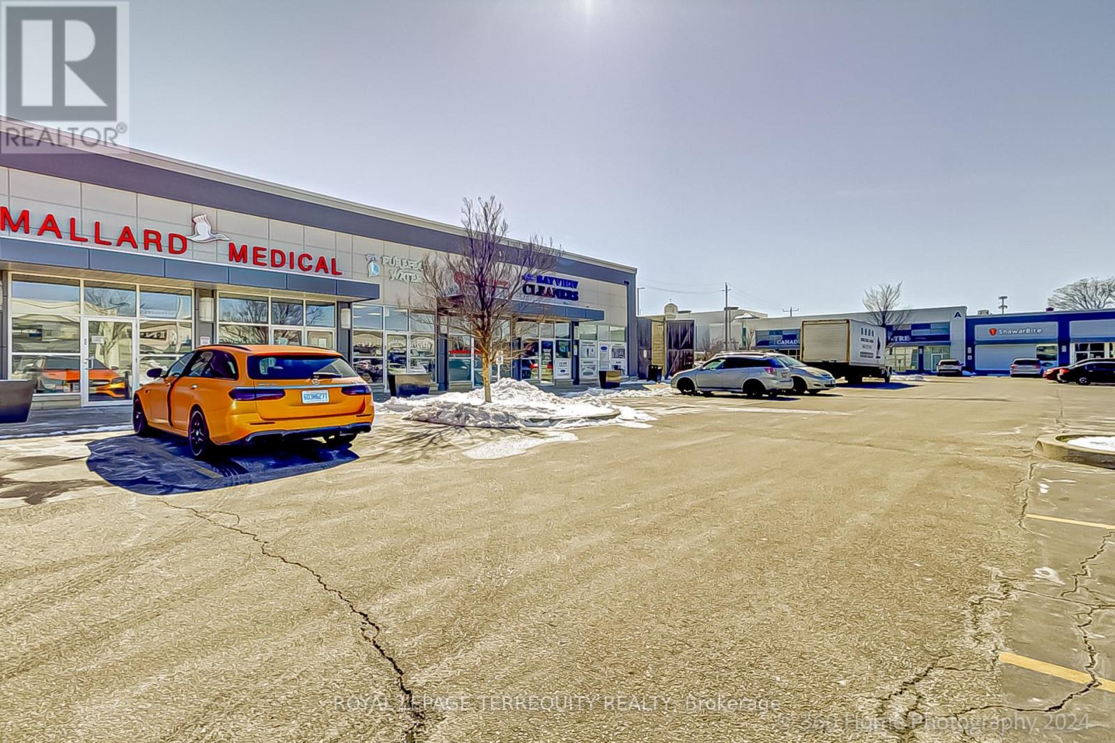 C104 - 10 Mallard Road, Toronto, Ontario  M3B 0A7 - Photo 6 - C12063362