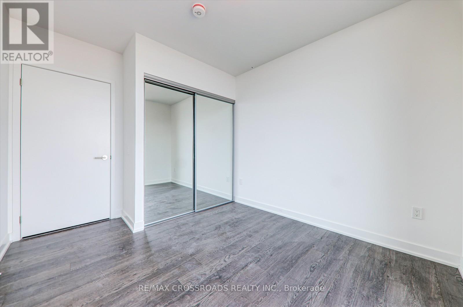 3202 - 50 O'neill Road, Toronto, Ontario  M3C 0H1 - Photo 12 - C12063401