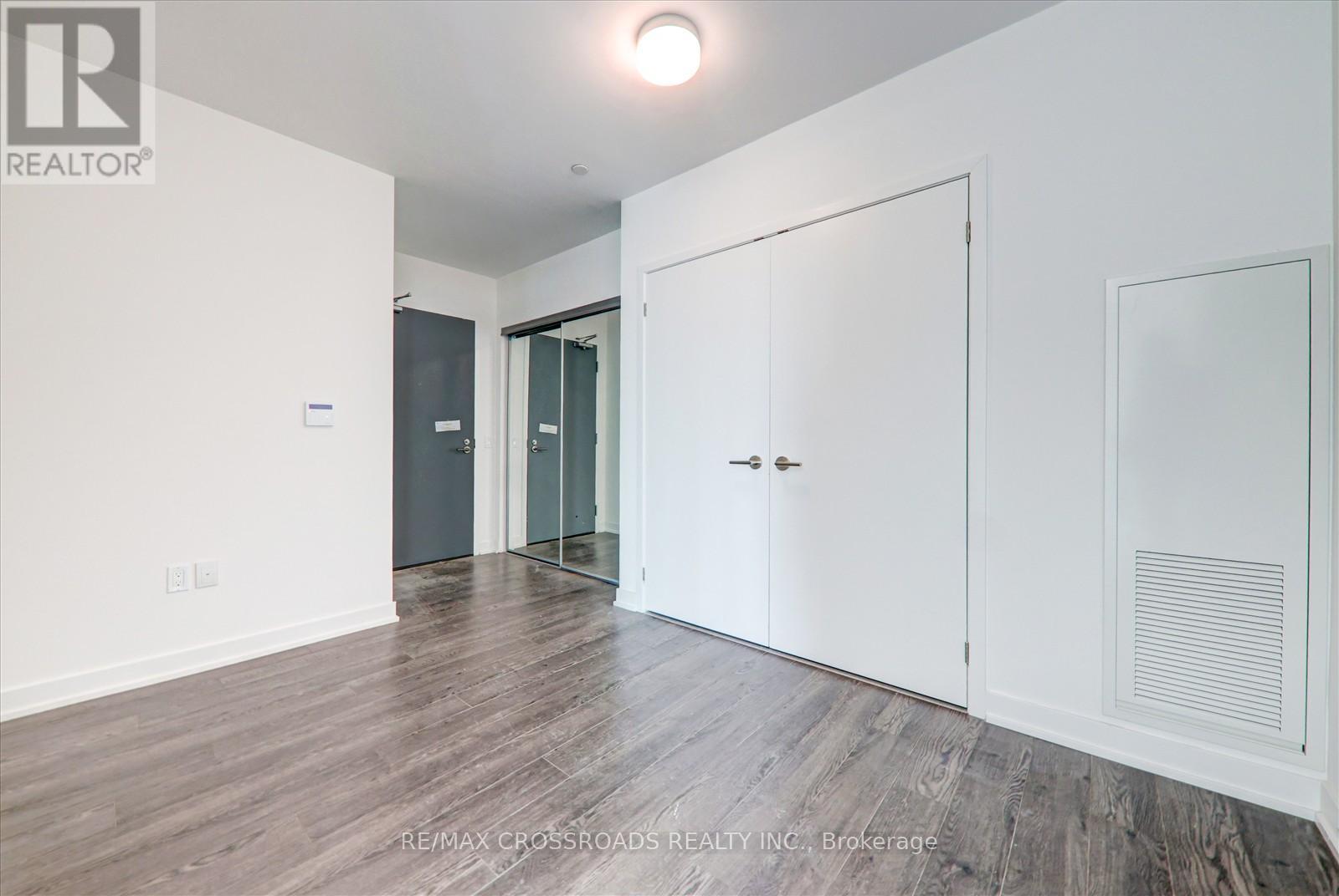3202 - 50 O'neill Road, Toronto, Ontario  M3C 0H1 - Photo 8 - C12063401