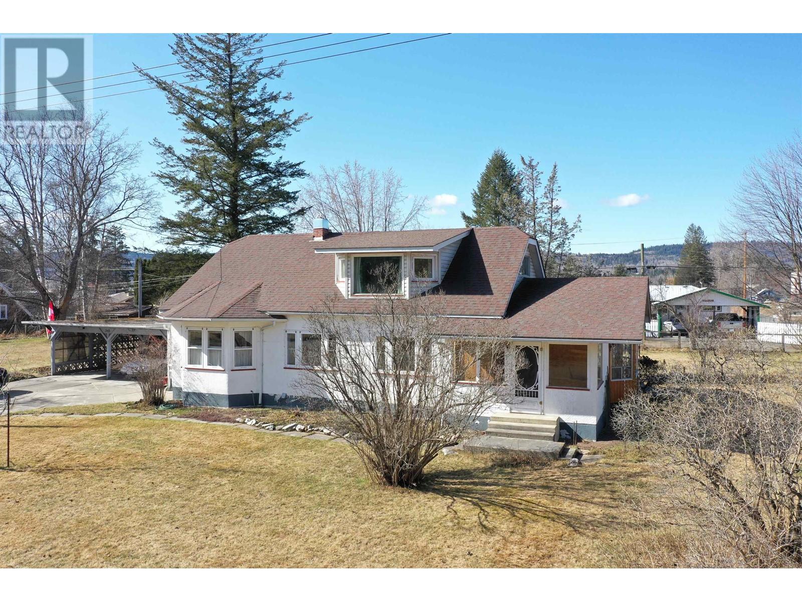 Property at 545 WILSON STREET image 1