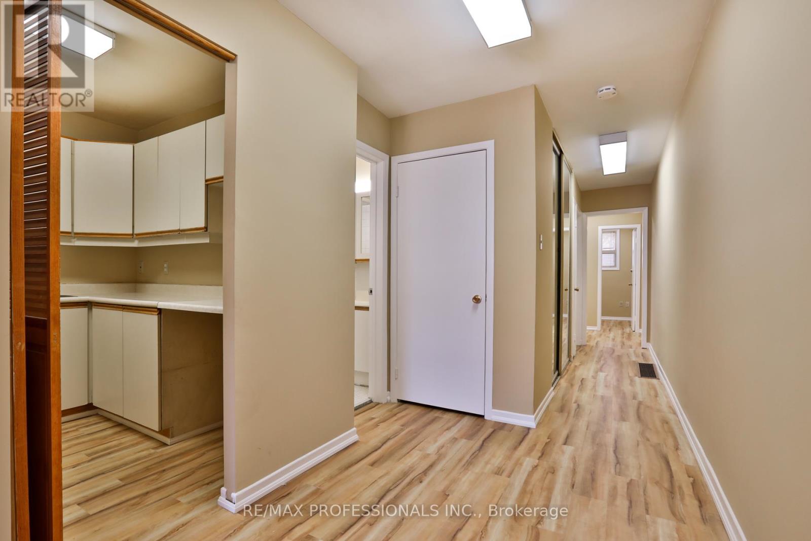 A - 2175 Bloor Street W, Toronto, Ontario  M6S 1N2 - Photo 16 - W12063420