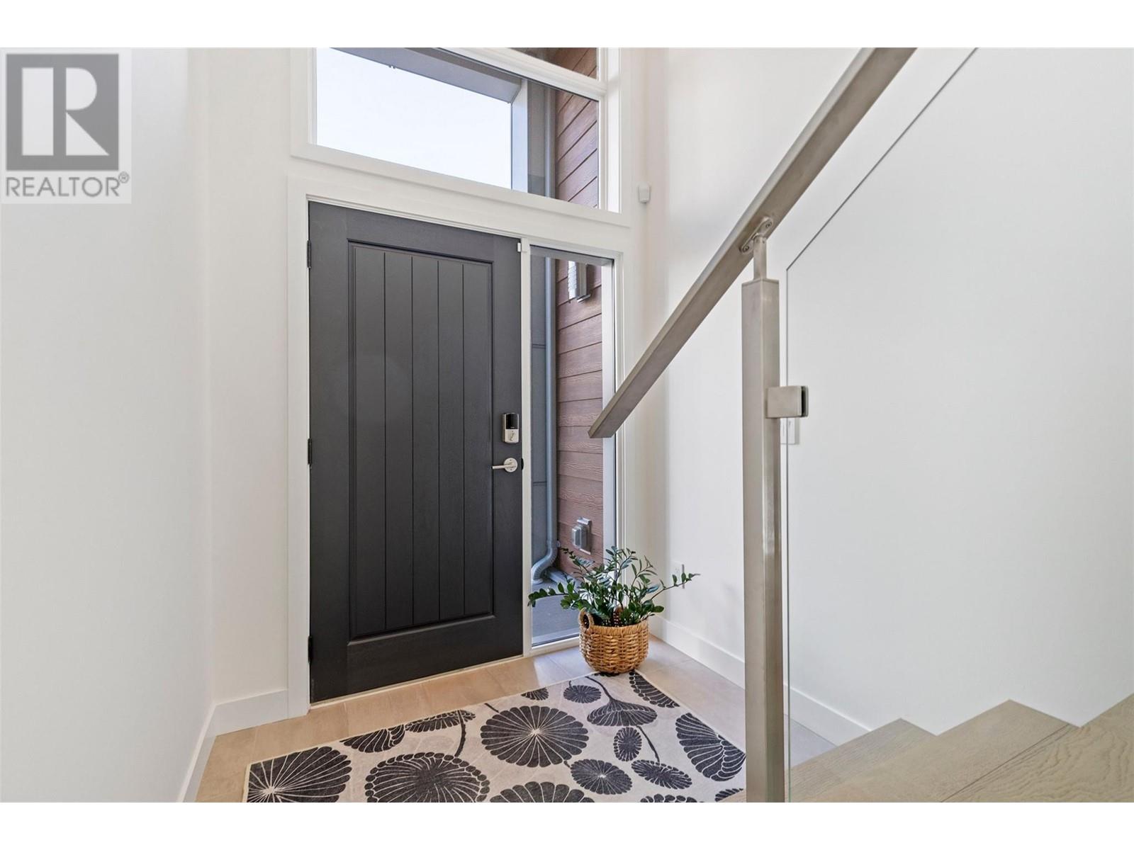 Property at 3719 Woodsdale Road Unit# 11 image 4