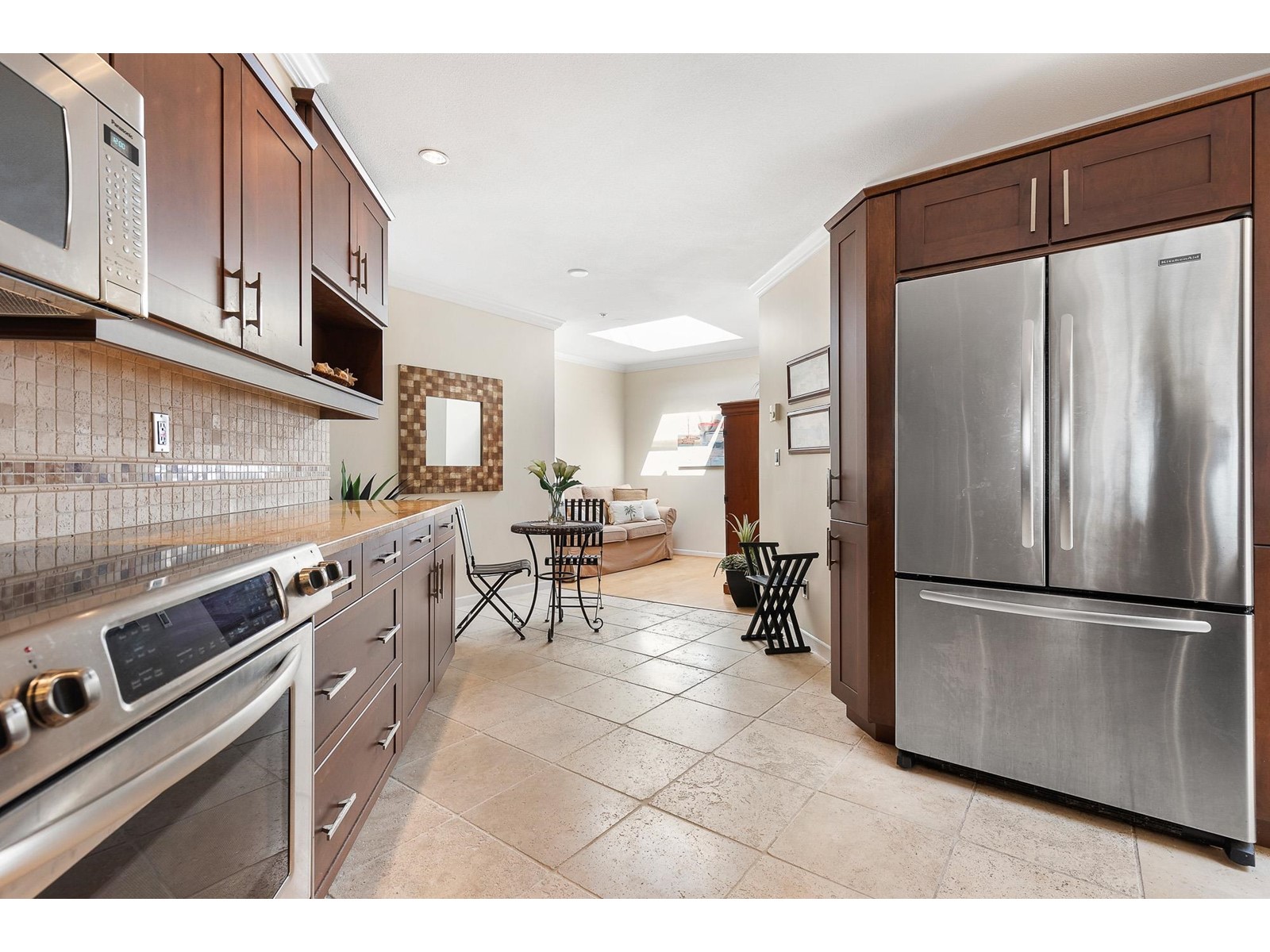 301 14965 Marine Drive, White Rock, British Columbia  V4B 1C3 - Photo 14 - R2986211