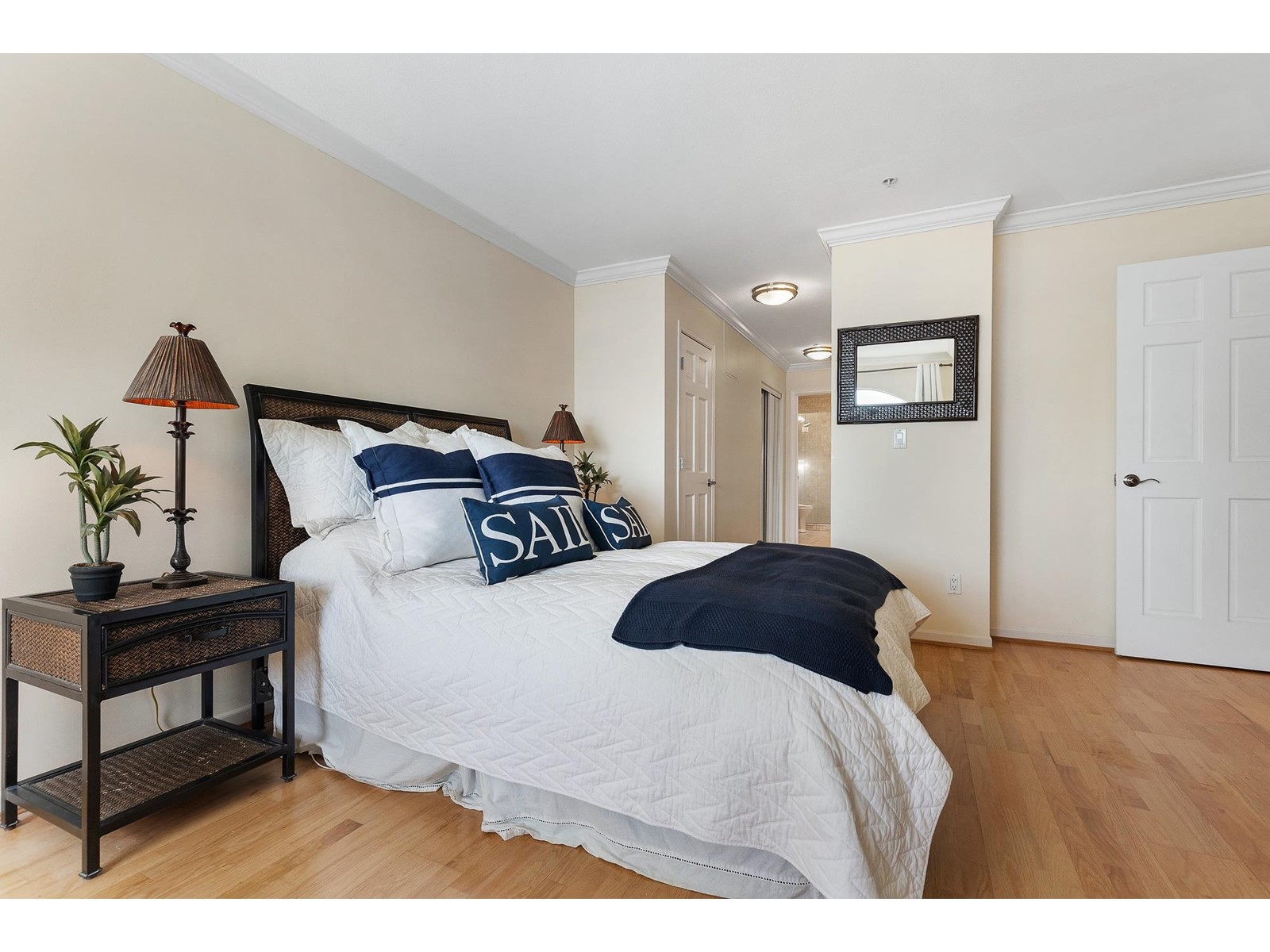 301 14965 Marine Drive, White Rock, British Columbia  V4B 1C3 - Photo 22 - R2986211
