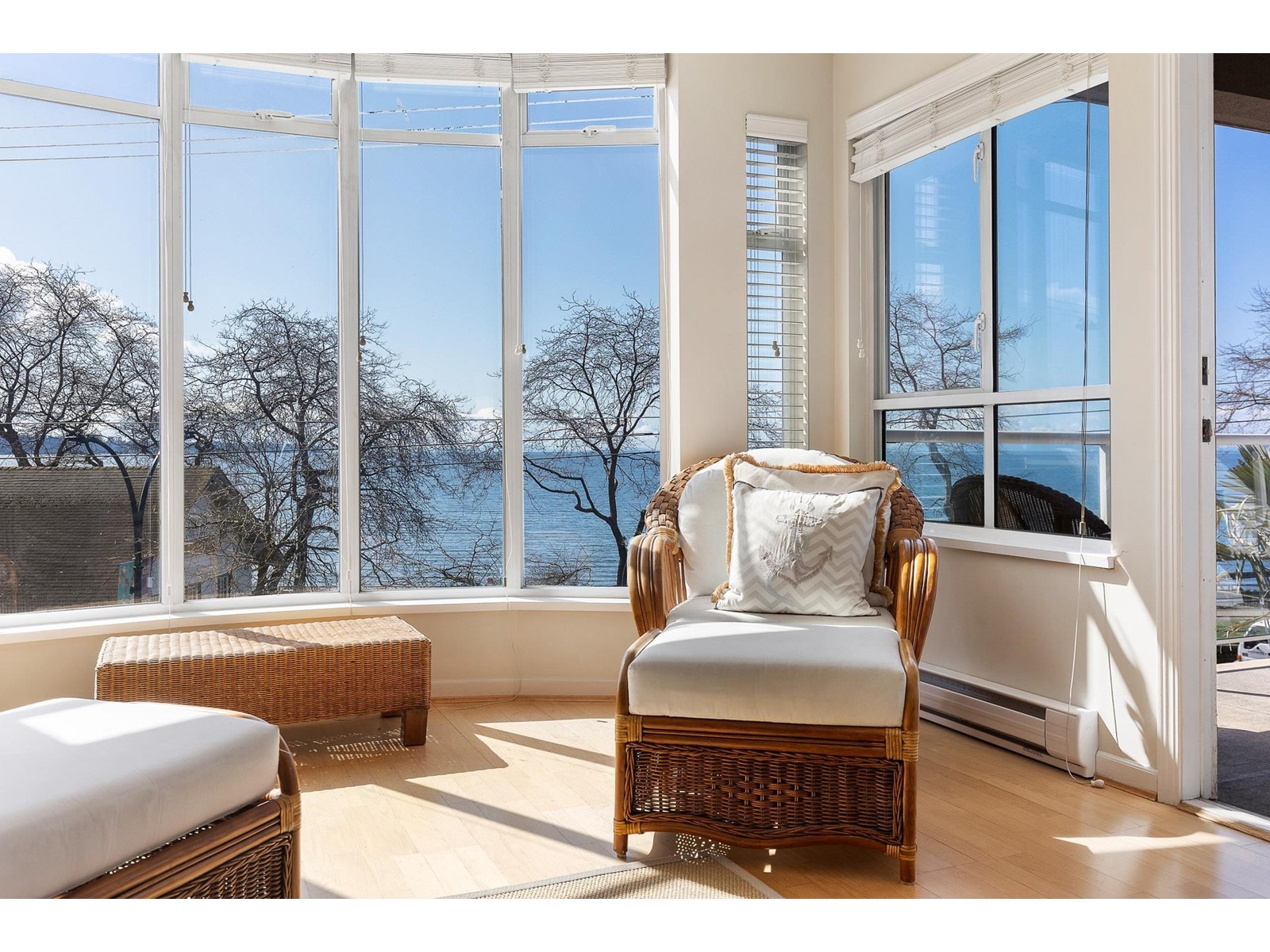301 14965 Marine Drive, White Rock, British Columbia  V4B 1C3 - Photo 20 - R2986211
