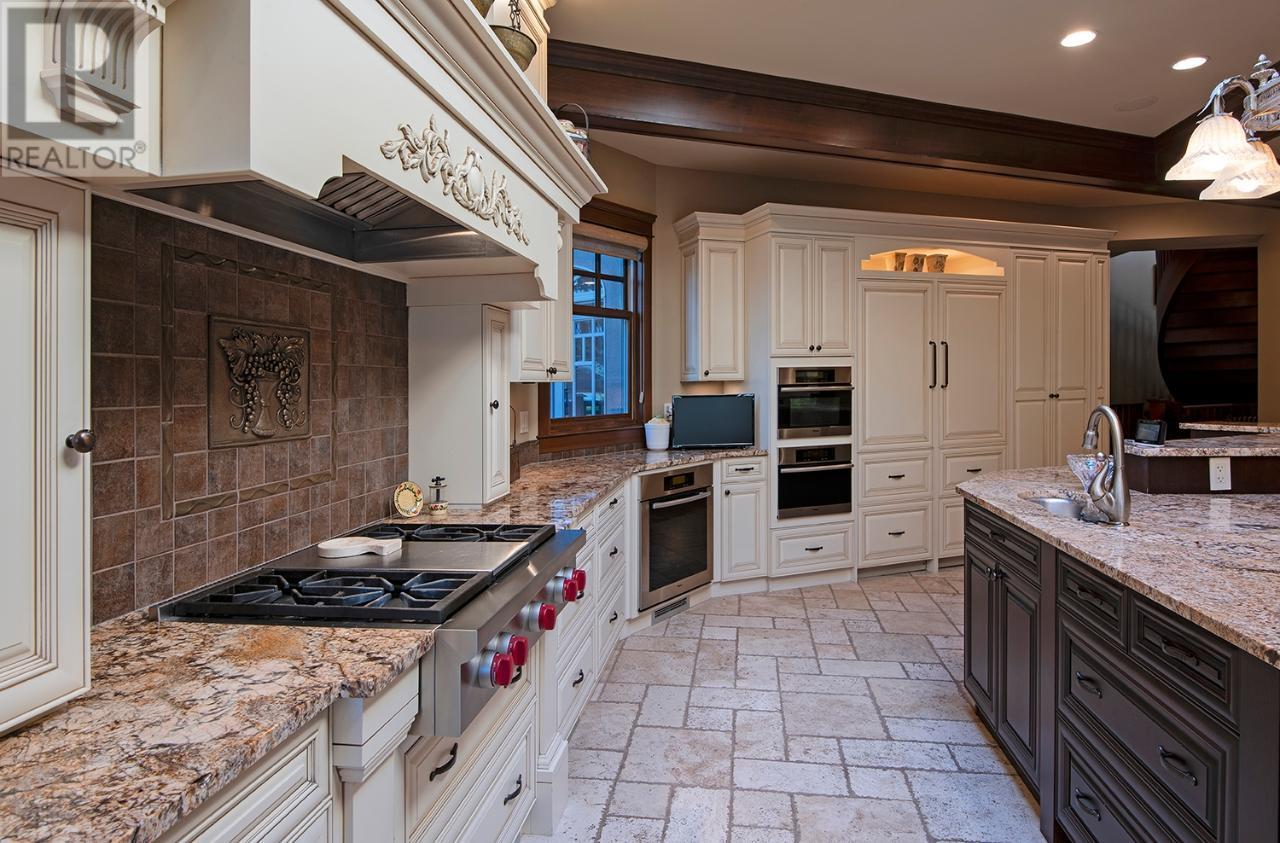 Property at 2622 THOMPSON Drive image 1