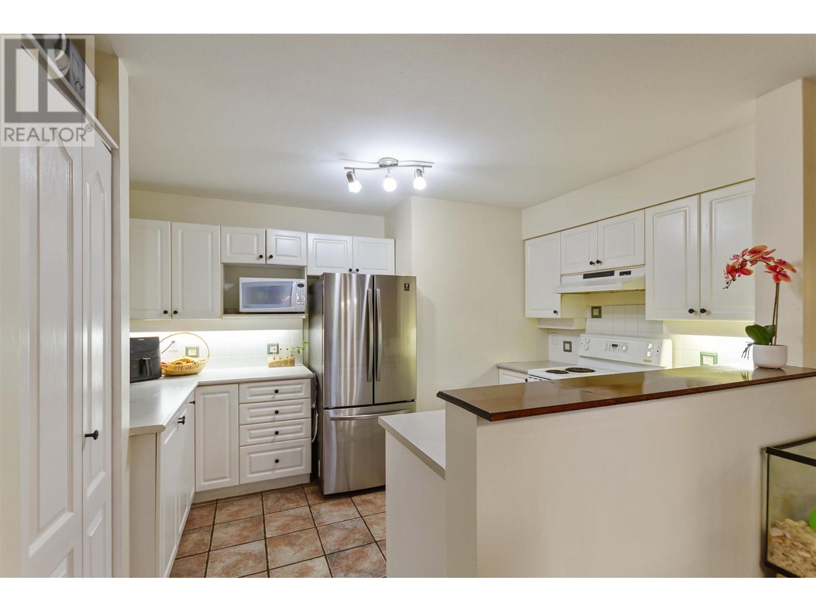35 1561 Booth Avenue, Coquitlam, British Columbia  V3K 6Z9 - Photo 8 - R2986347