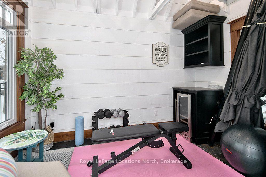107 Hoggard Court, Blue Mountains, Ontario  N0H 2P0 - Photo 25 - X12063507
