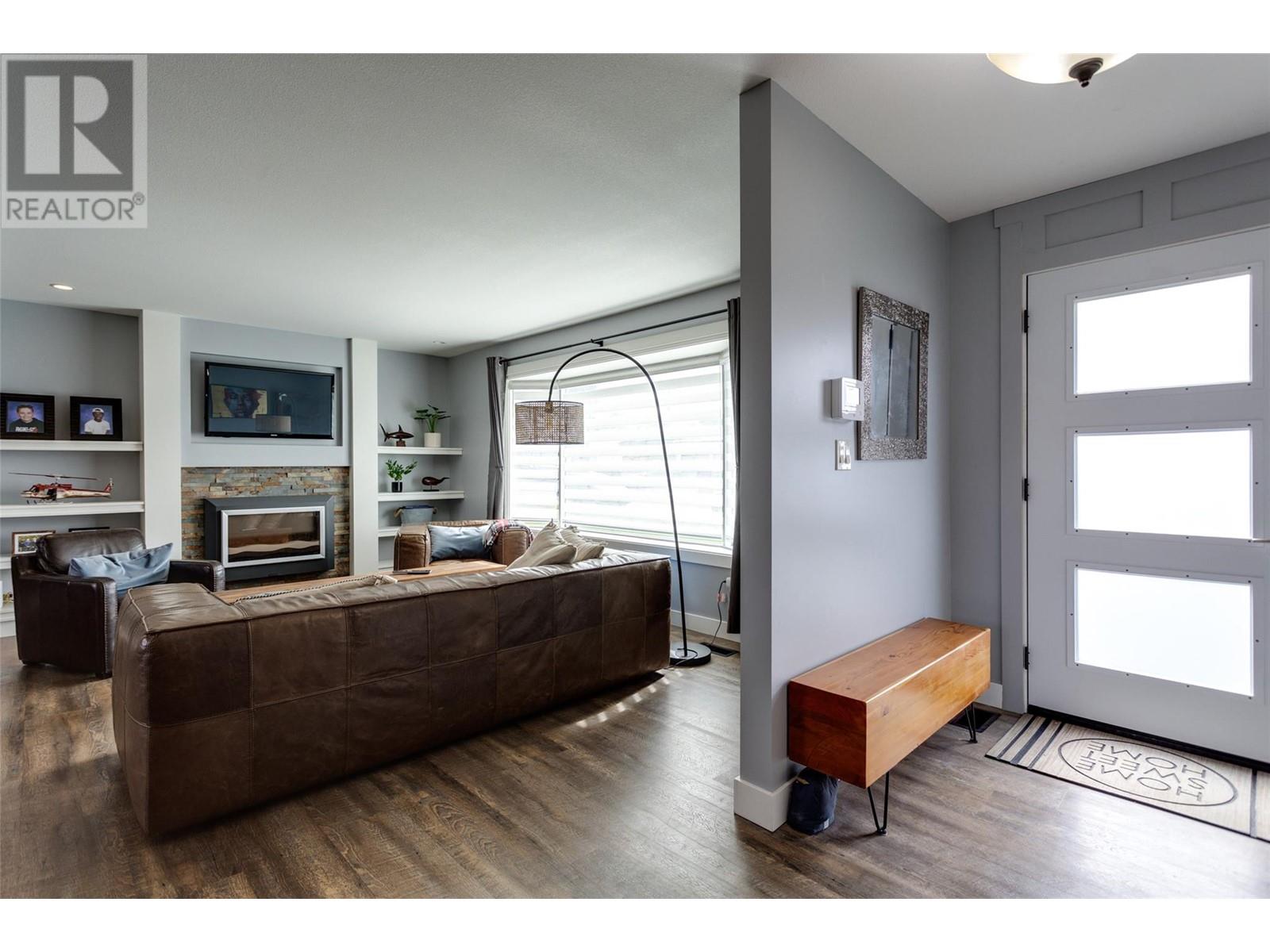 Property at 1209 36 Avenue image 2