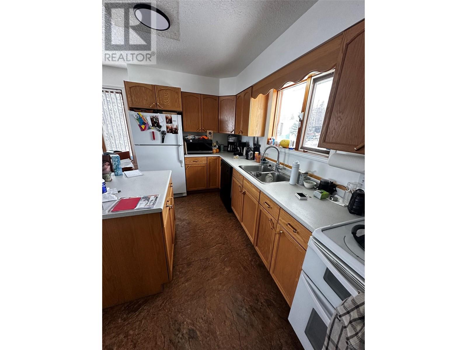 4049 Norris Road, Chetwynd, British Columbia  V0C 1J0 - Photo 5 - 10342010