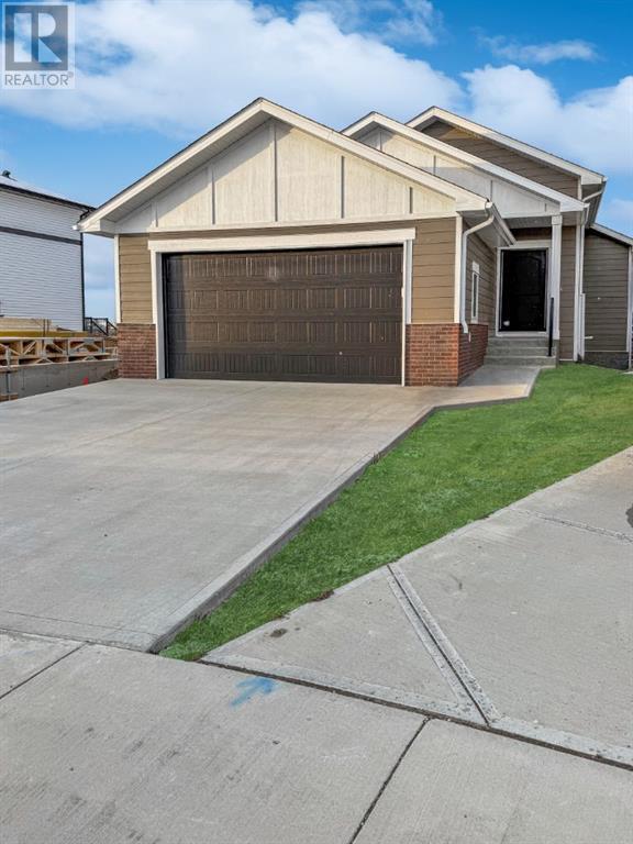 Property at 375 Skeena Crescent W image 2