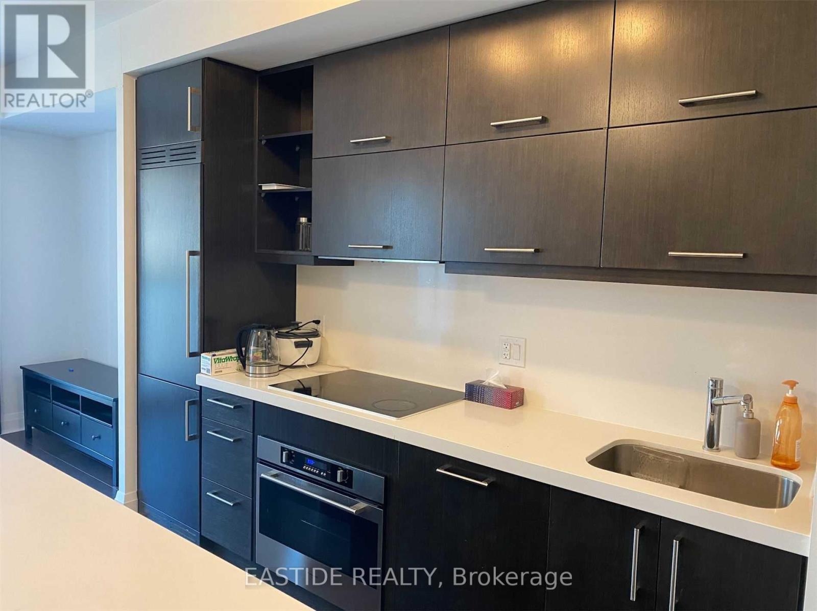 1601 - 1080 Bay Street, Toronto, Ontario  M5S 0A5 - Photo 1 - C12063498