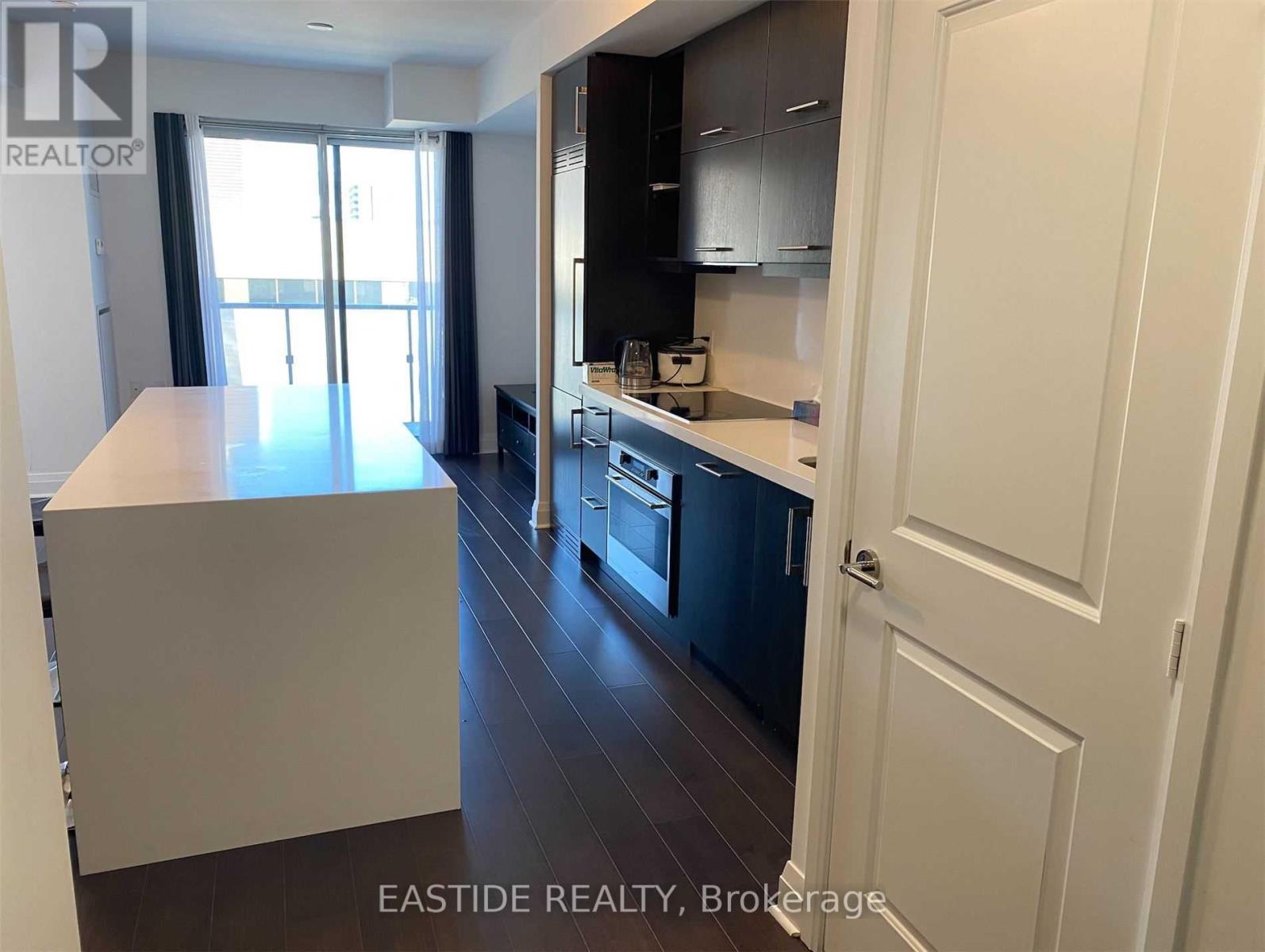 1601 - 1080 Bay Street, Toronto, Ontario  M5S 0A5 - Photo 2 - C12063498