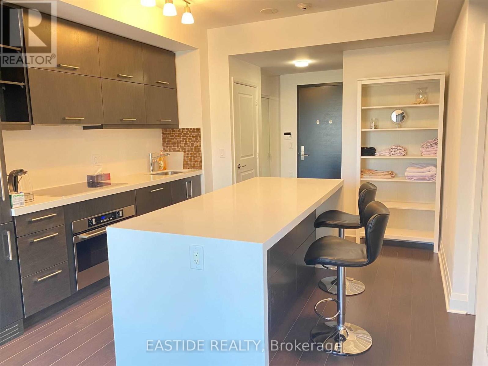 1601 - 1080 Bay Street, Toronto, Ontario  M5S 0A5 - Photo 4 - C12063498