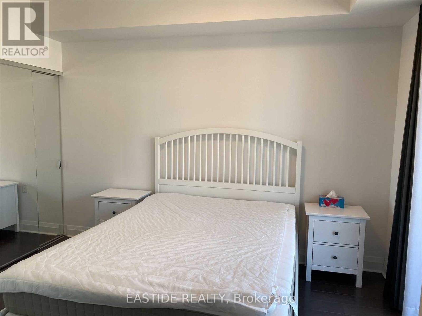 1601 - 1080 Bay Street, Toronto, Ontario  M5S 0A5 - Photo 7 - C12063498