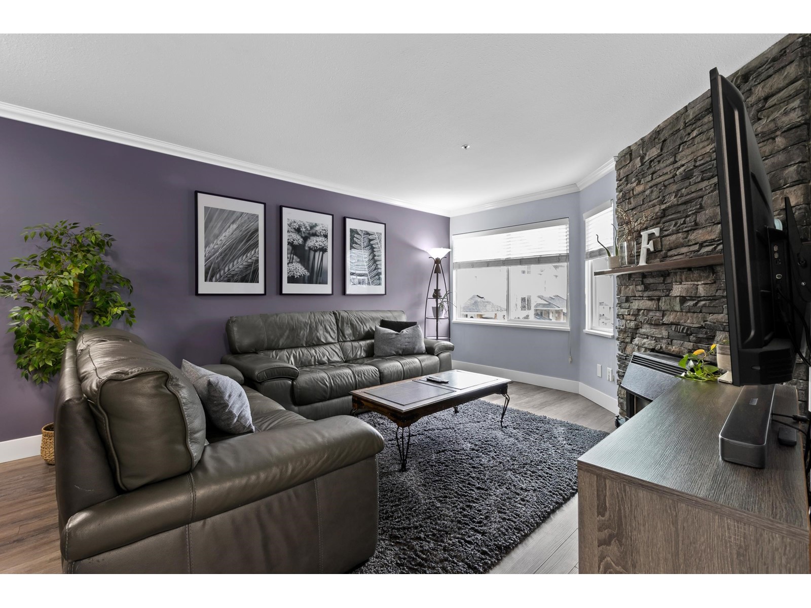 Property at 43 3087 IMMEL STREET image 2